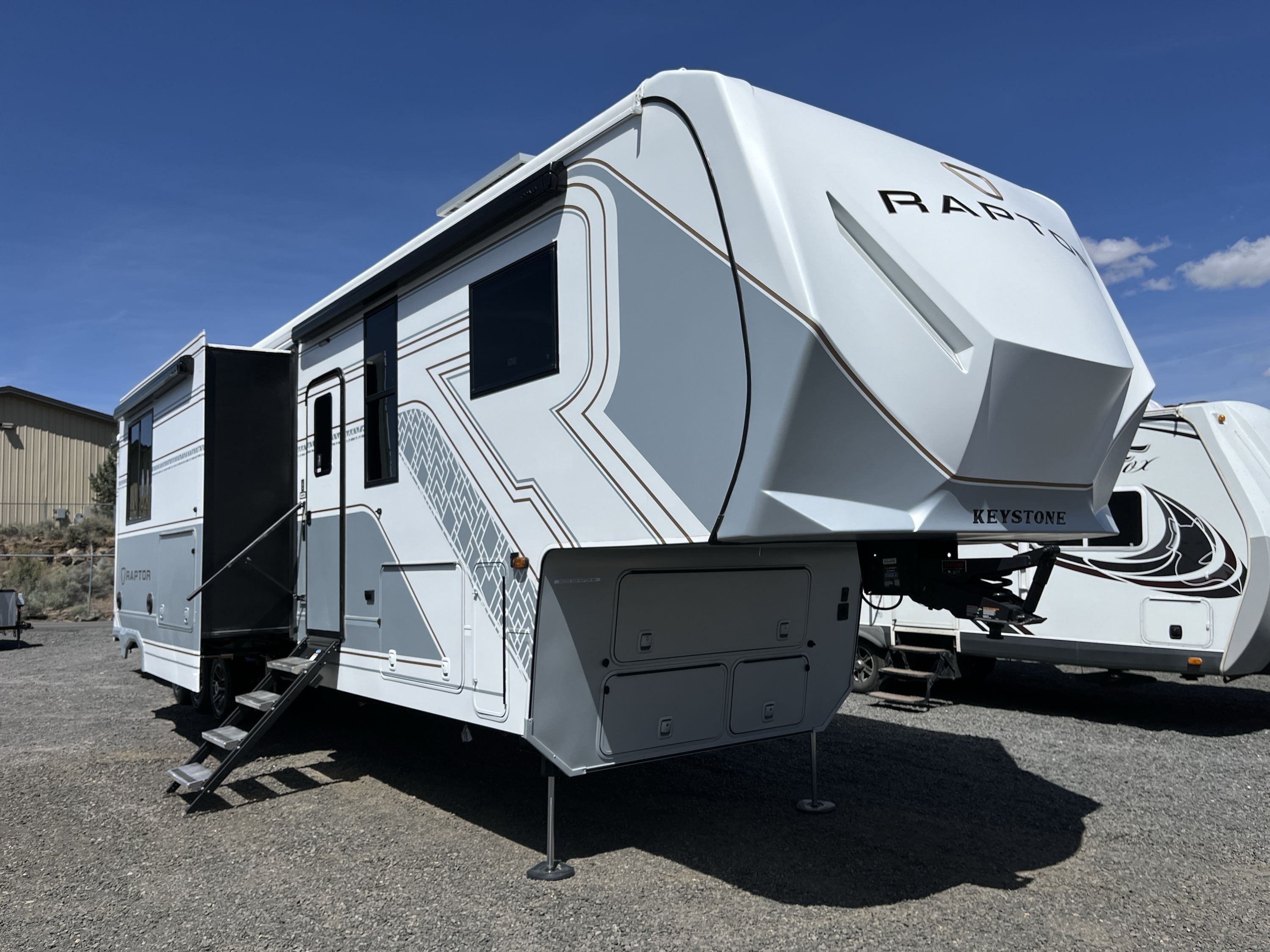 2026 Keystone RAPTOR 441 in bend OR