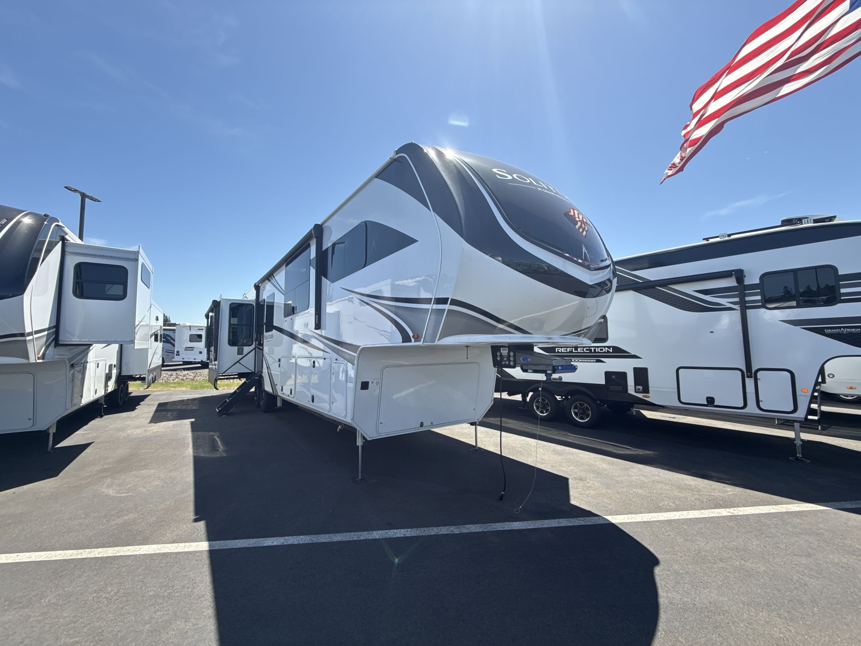 2026 Grand Design SOLITUDE 388MBS in woodland WA