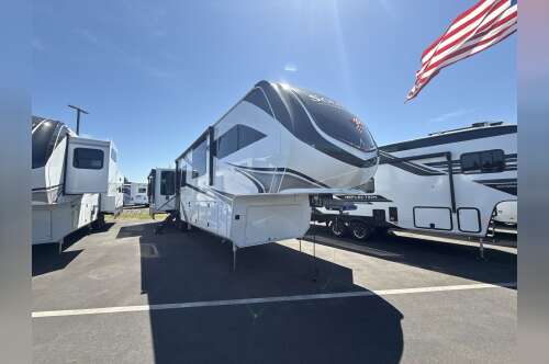 2026 Grand Design SOLITUDE 388MBS in woodland WA