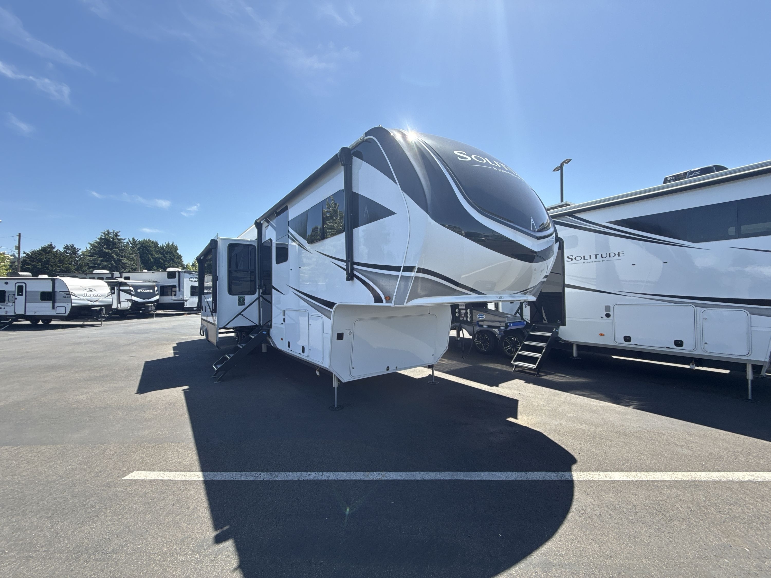 2026 Grand Design SOLITUDE 391DL in woodland WA