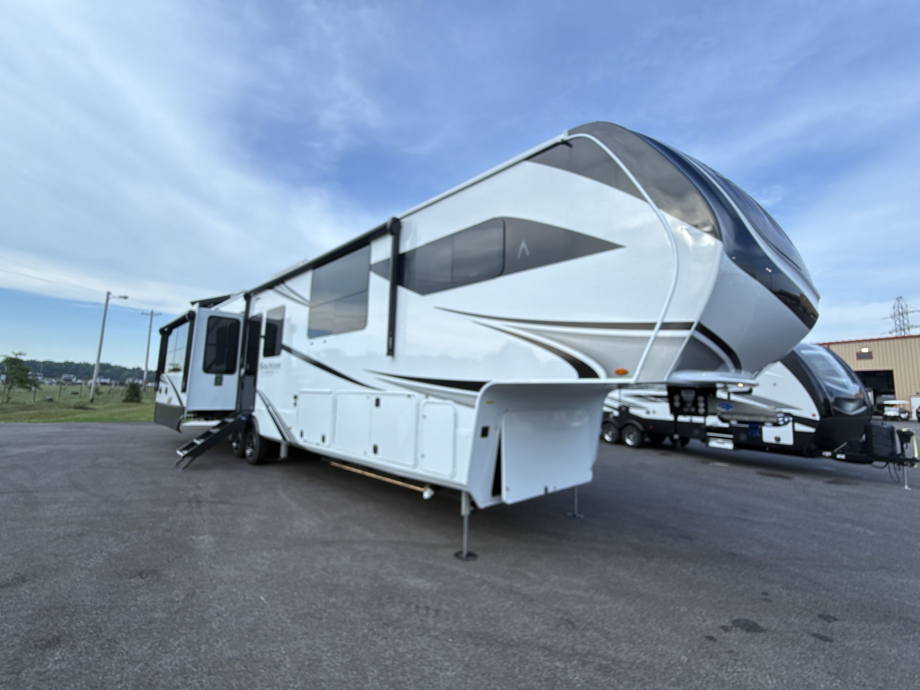 2026 Grand Design SOLITUDE 388MBS in elkhart IN