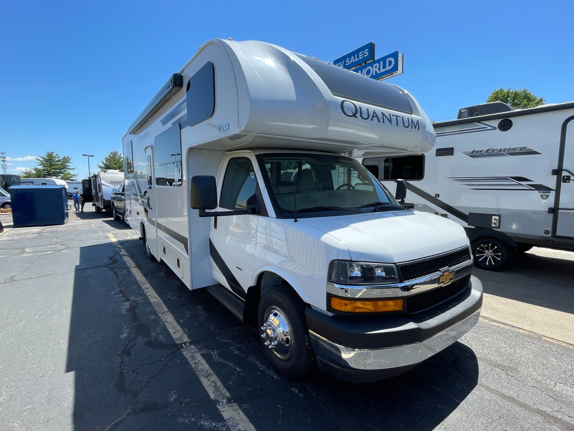 2027 Thor QUANTUM LZ28C in greenwood IN