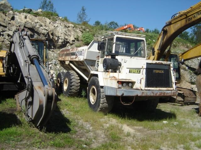 TEREX 2566B in Milford, MA