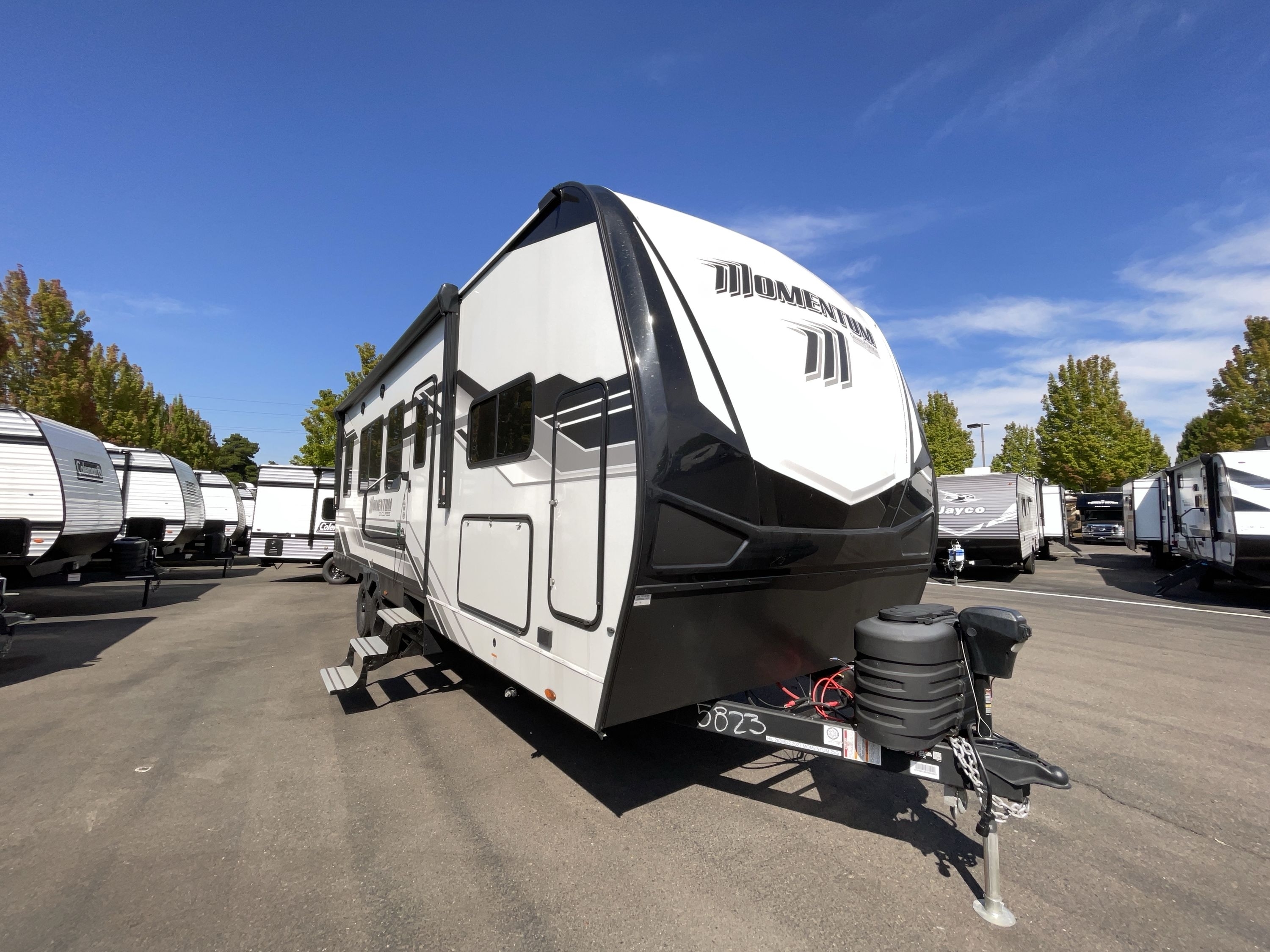 2027 Grand Design MOMENTUM G CLASS 25G in hillsboro OR