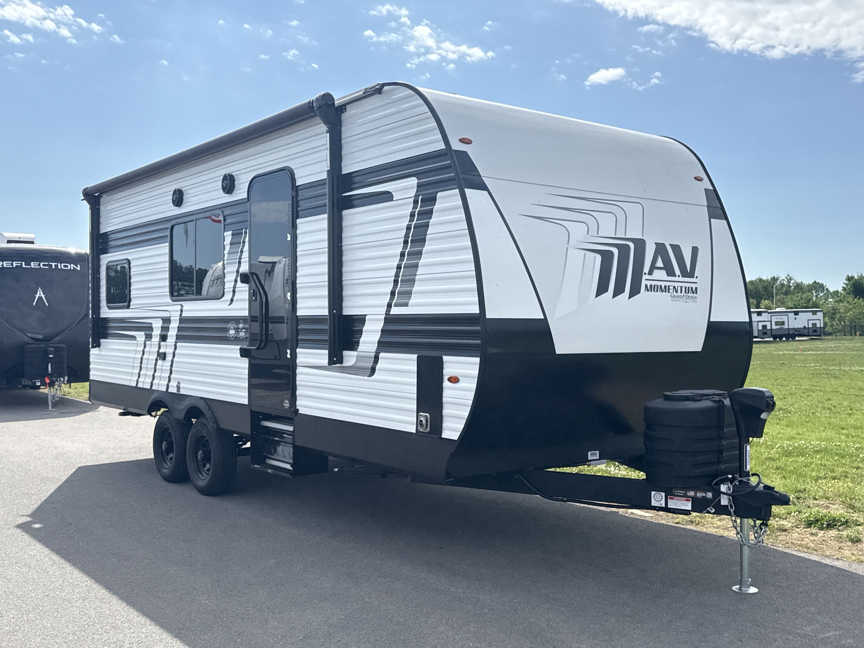 2026 Grand Design MOMENTUM MAV 22MAV in murfreesboro TN