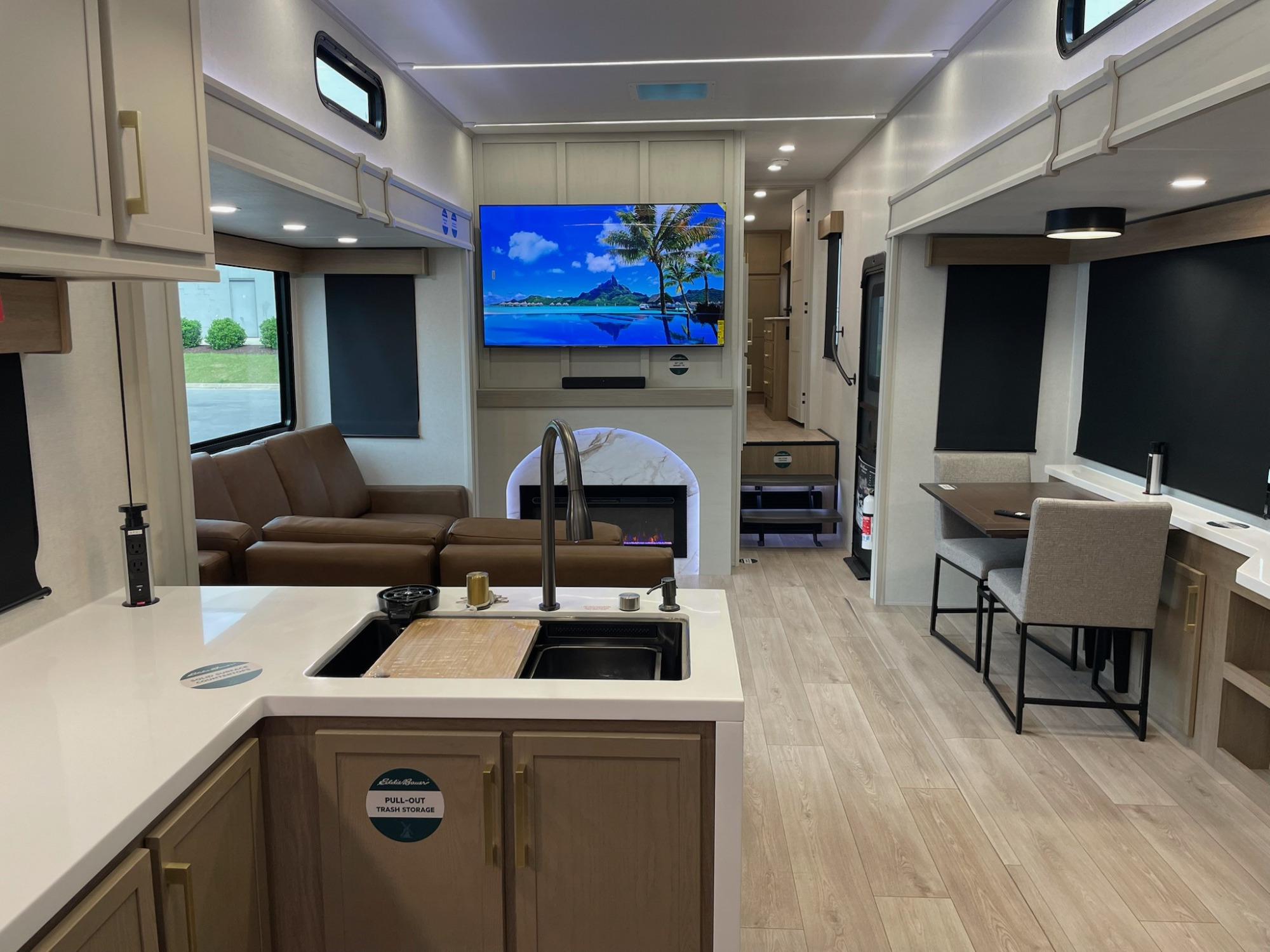 2027 Keystone EDDIE BAUER SUMMIT 3511RK in jackson TN