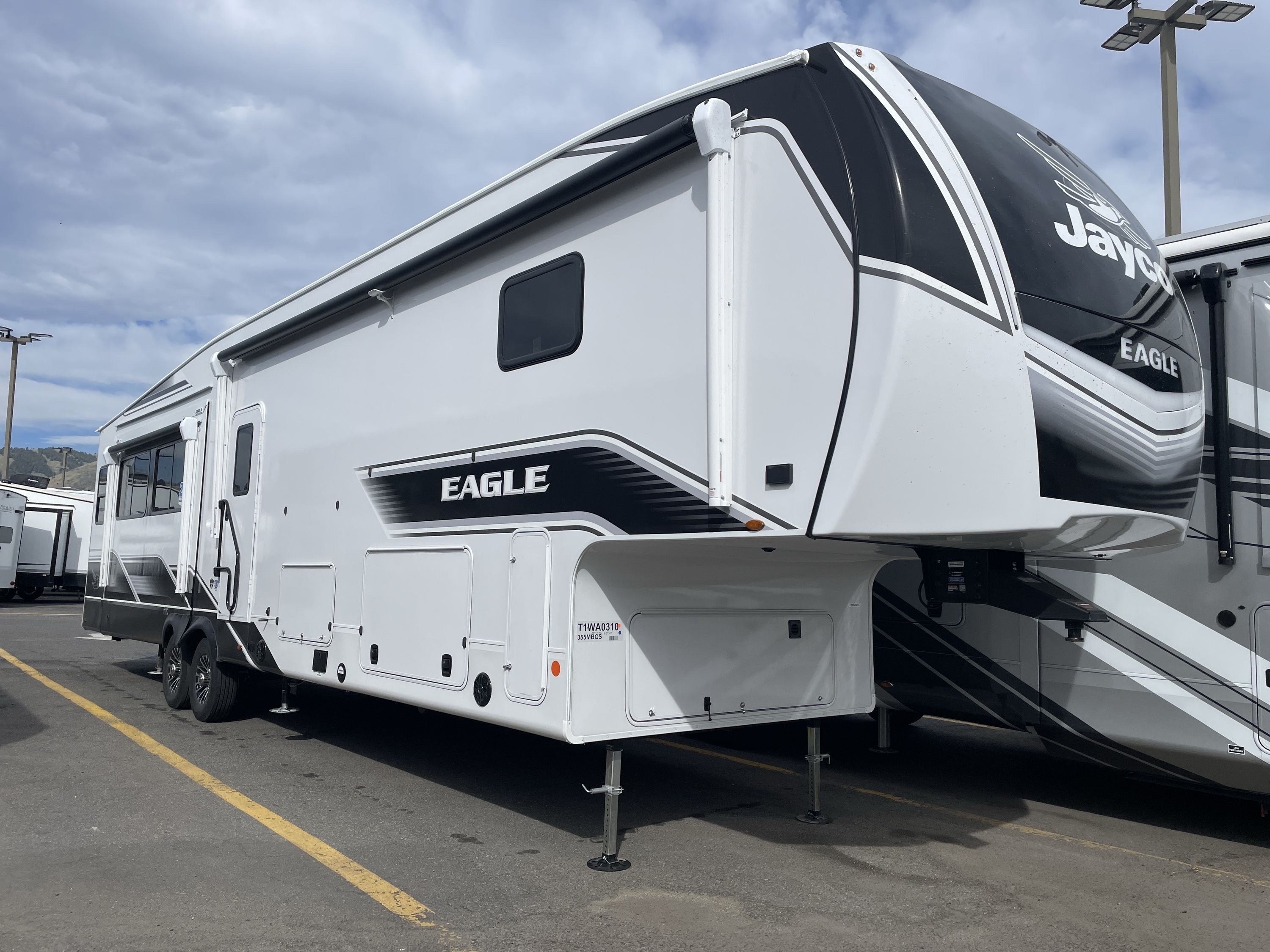 2026 Jayco EAGLE 355MBQS in golden CO