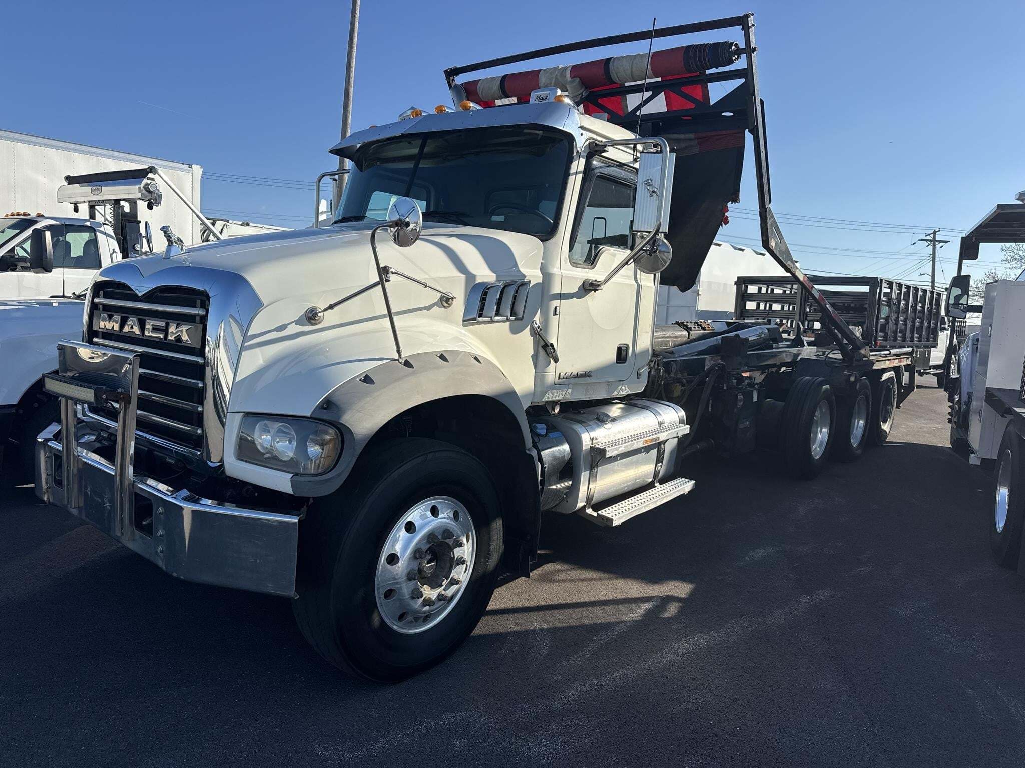 2017 MACK GRANITE GU713 in Bartow, FL