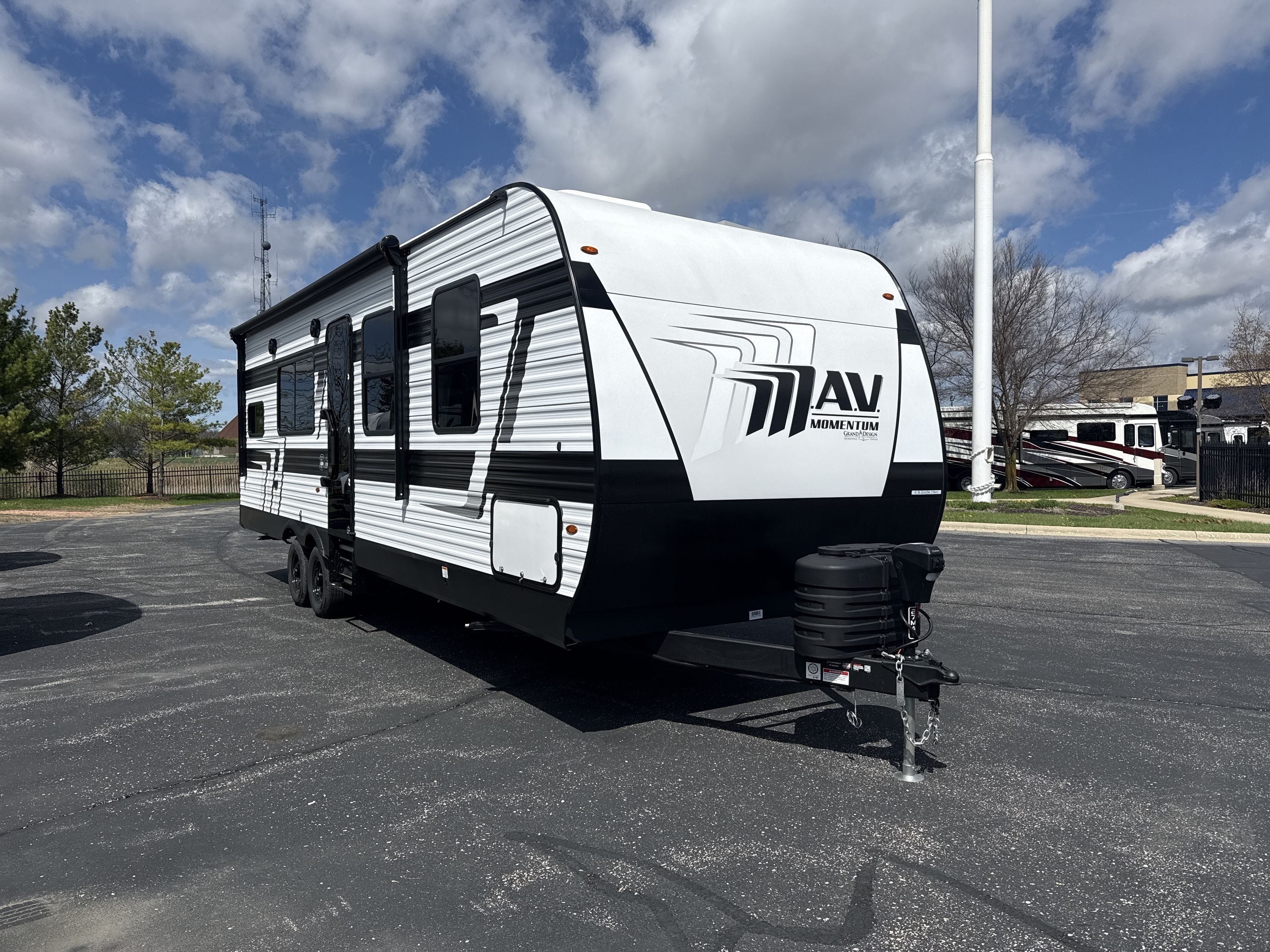 2026 Grand Design MOMENTUM MAV 27MAV in sturtevant WI
