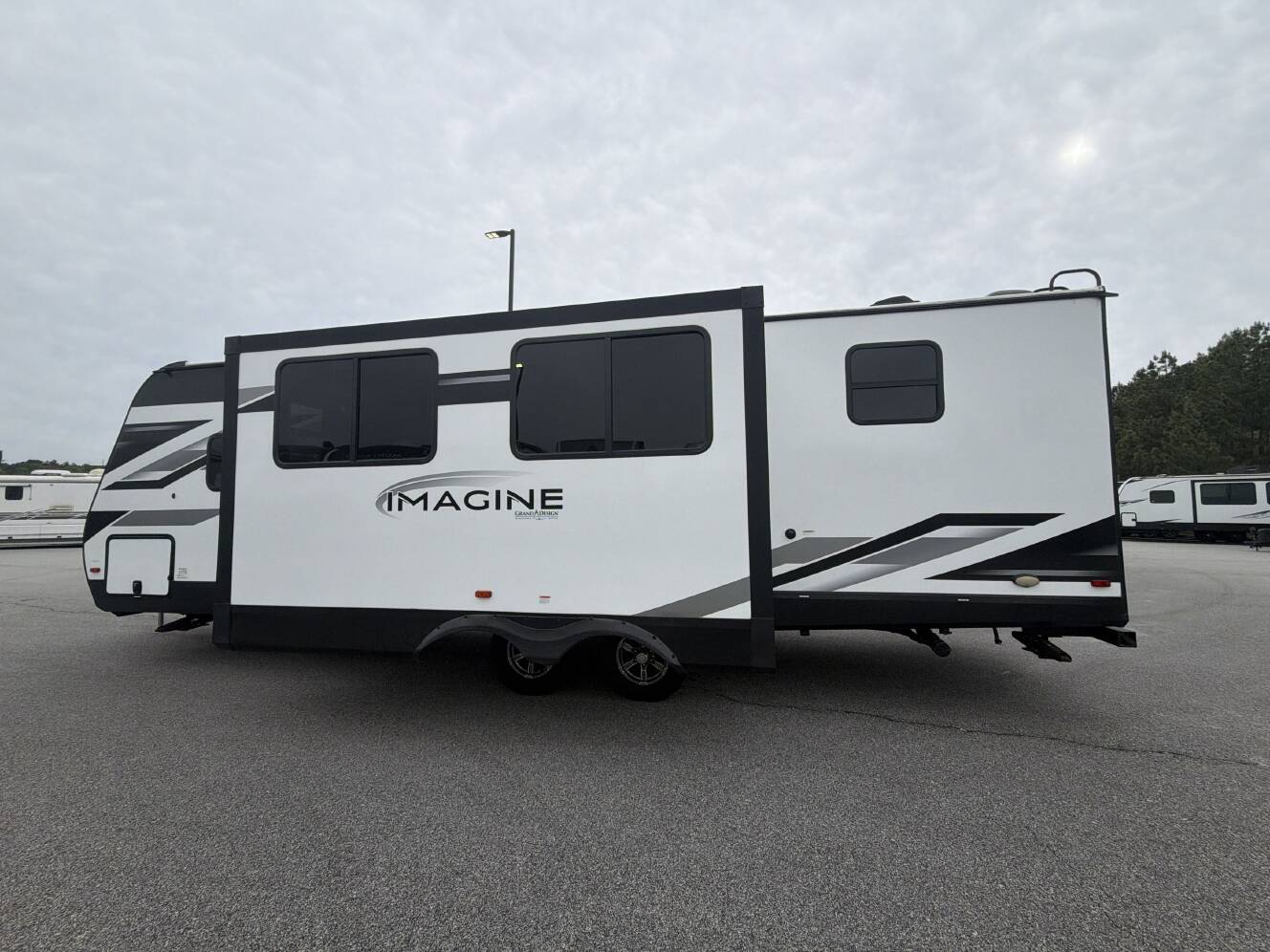 A photo of this 2023 Grand Design IMAGINE 2800BH