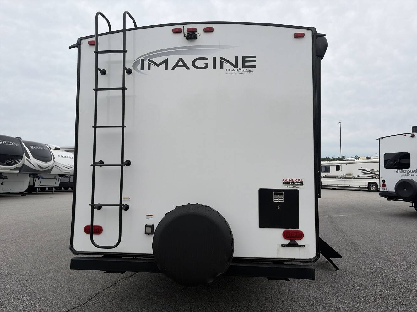A photo of this 2023 Grand Design IMAGINE 2800BH