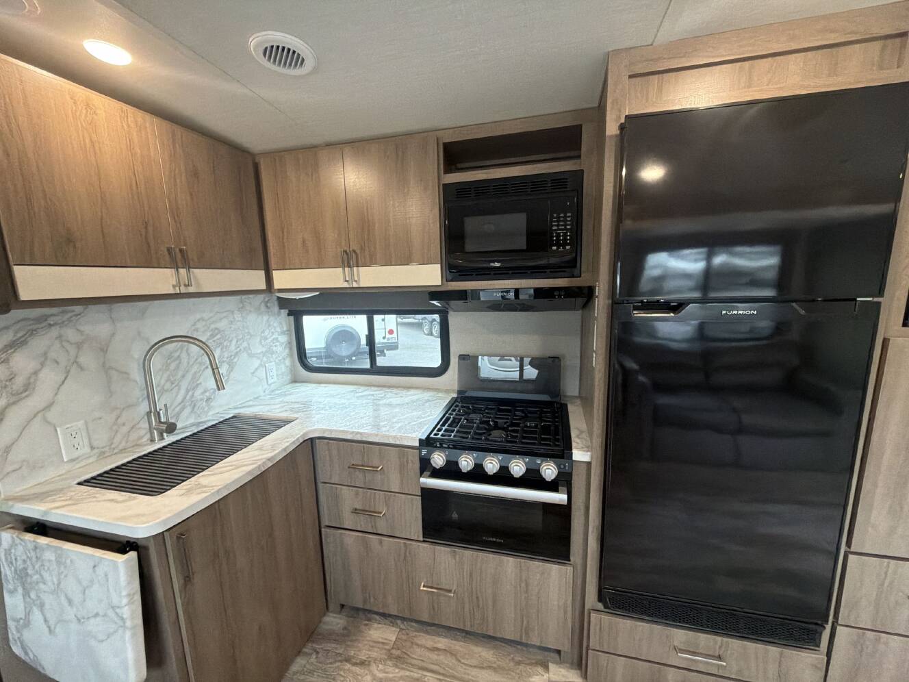 A photo of this 2023 Grand Design IMAGINE 2800BH