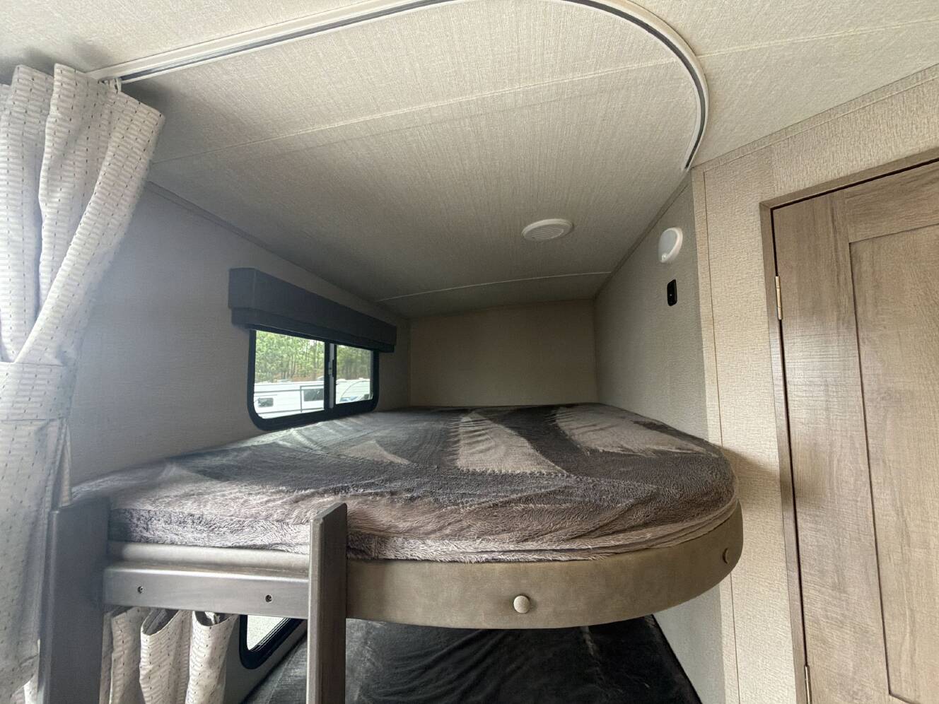 A photo of this 2023 Grand Design IMAGINE 2800BH