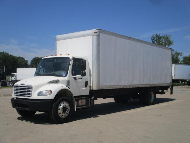 2015 FREIGHTLINER BUSINESS CLASS M2 106 in Saint Cloud, MN