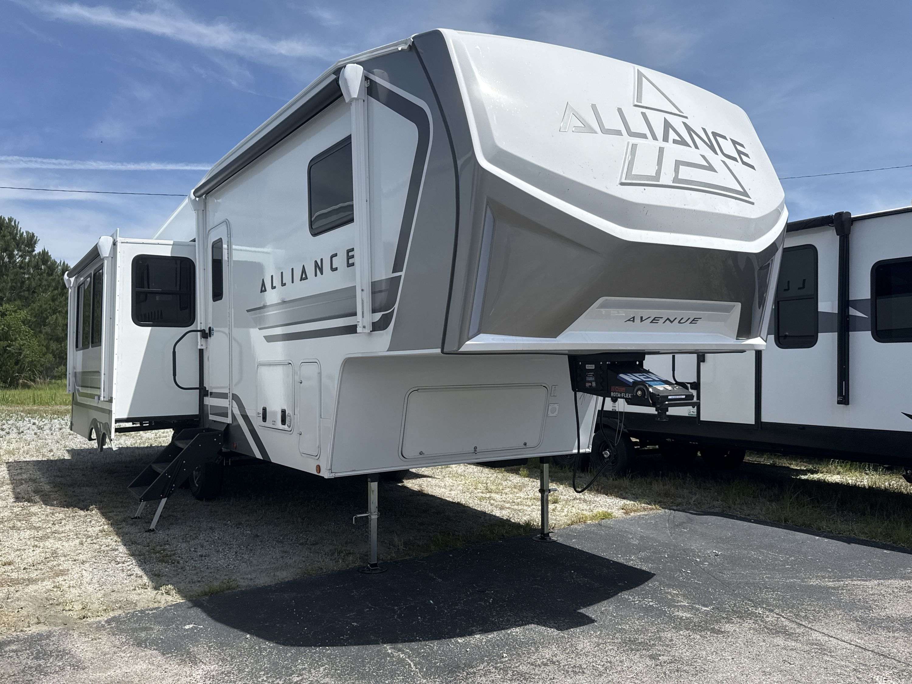 2027 Alliance AVENUE 29RL in ridgeland SC