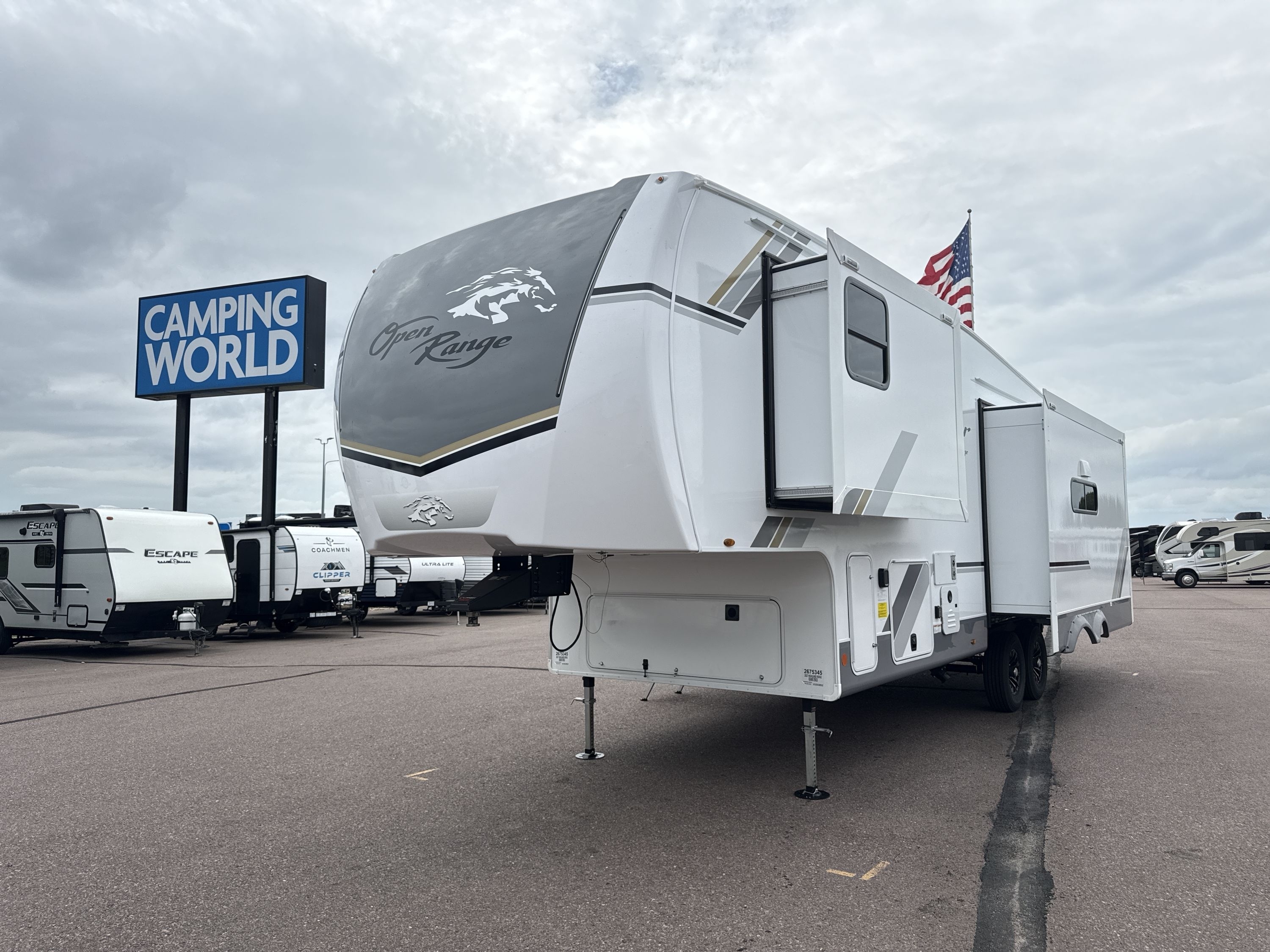 2027 Highland Ridge ROAMER 29RLDS in sioux falls SD