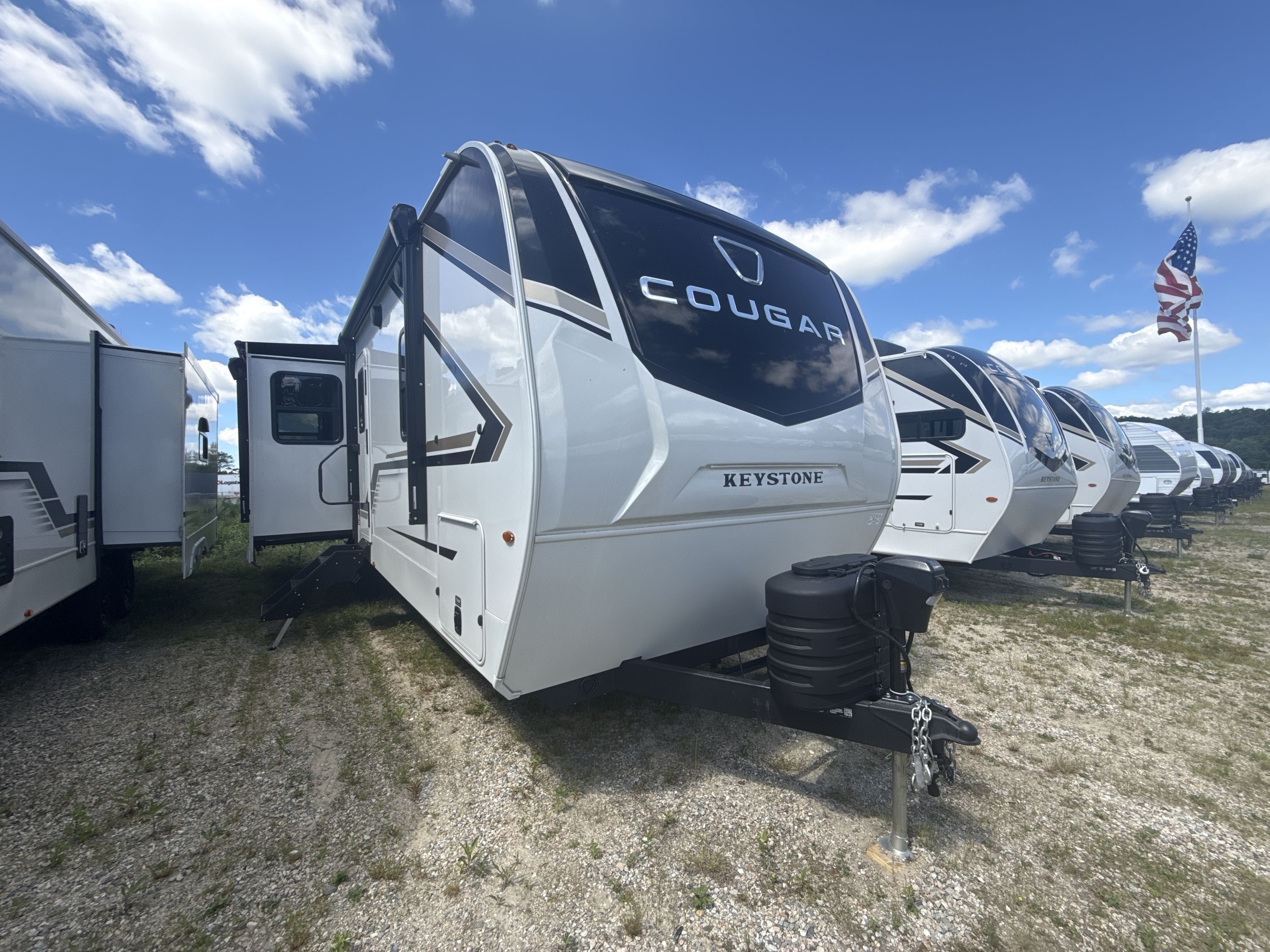 2027 Keystone COUGAR 29RLP in uxbridge MA