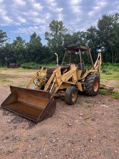 1985 CASE 580SE in Montrose, AL