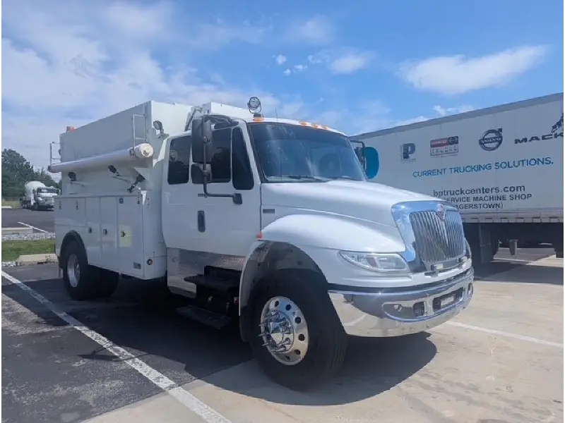 2013 INTERNATIONAL DURASTAR 4400