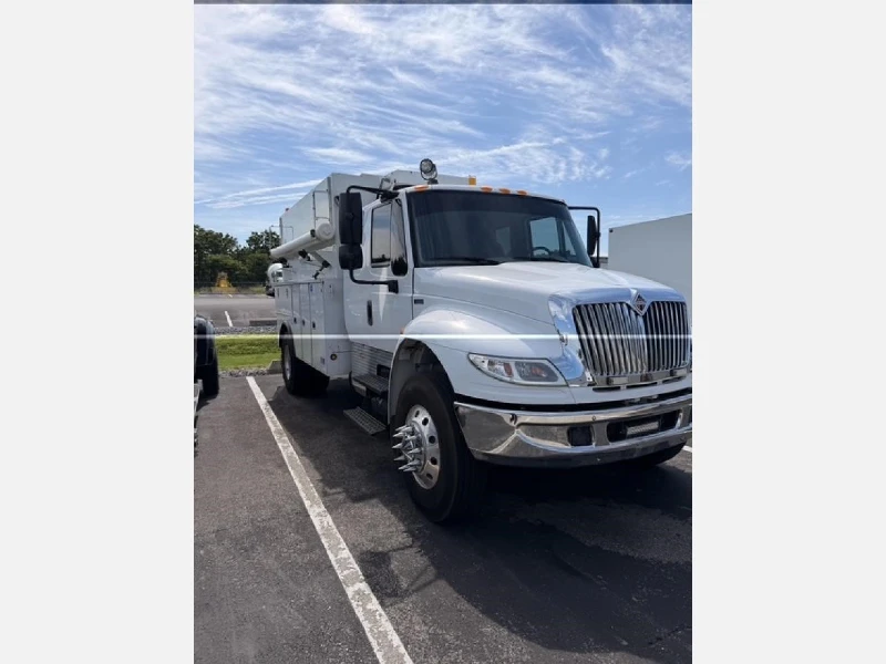 2013 INTERNATIONAL DURASTAR 4400