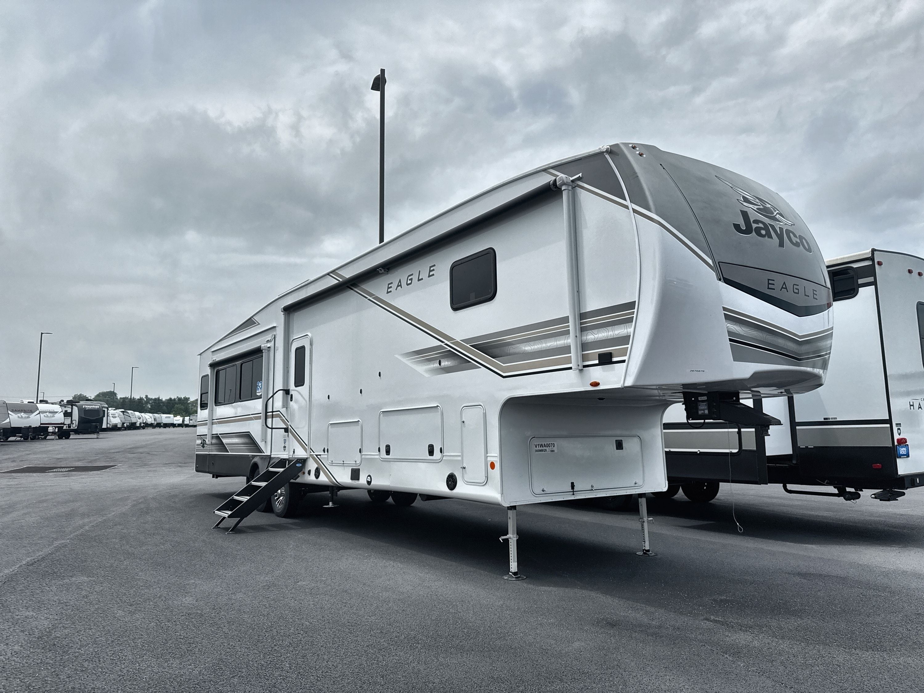 2027 Jayco EAGLE 355MBQS in roscoe IL