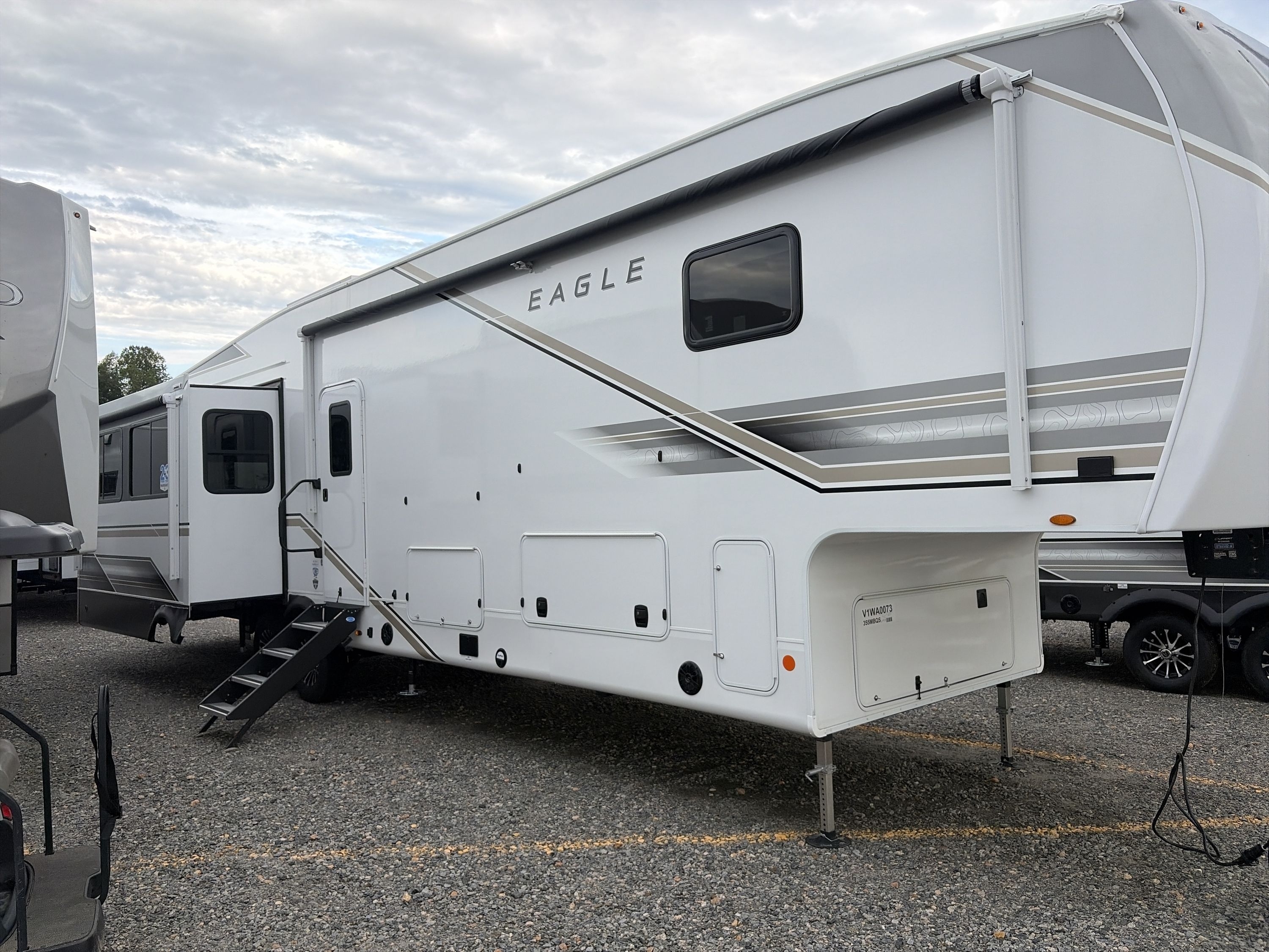 2027 Jayco EAGLE 355MBQS in thornburg VA