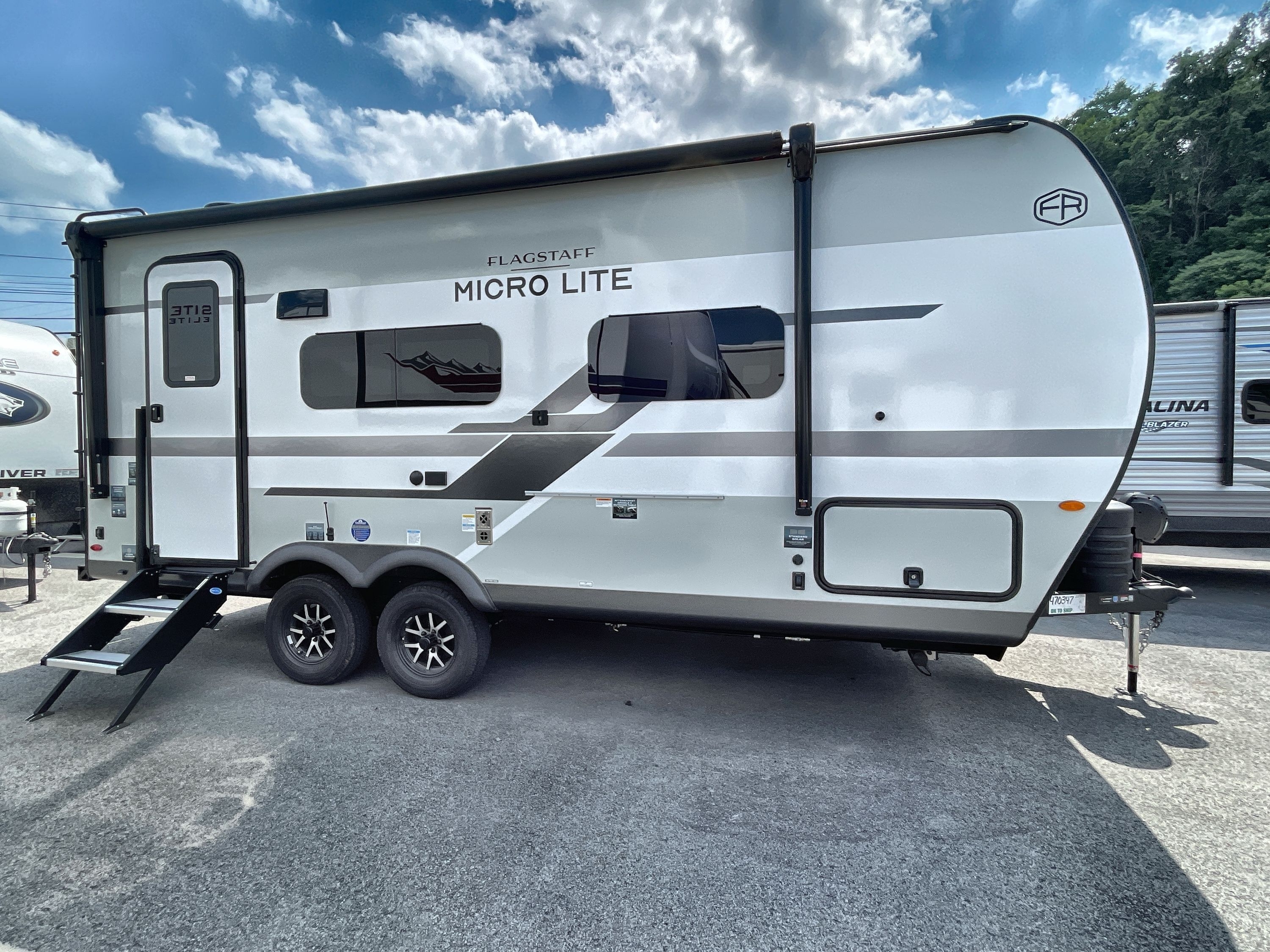 2027 Forest River FLAGSTAFF MICRO LITE 21FBRS in thornburg VA