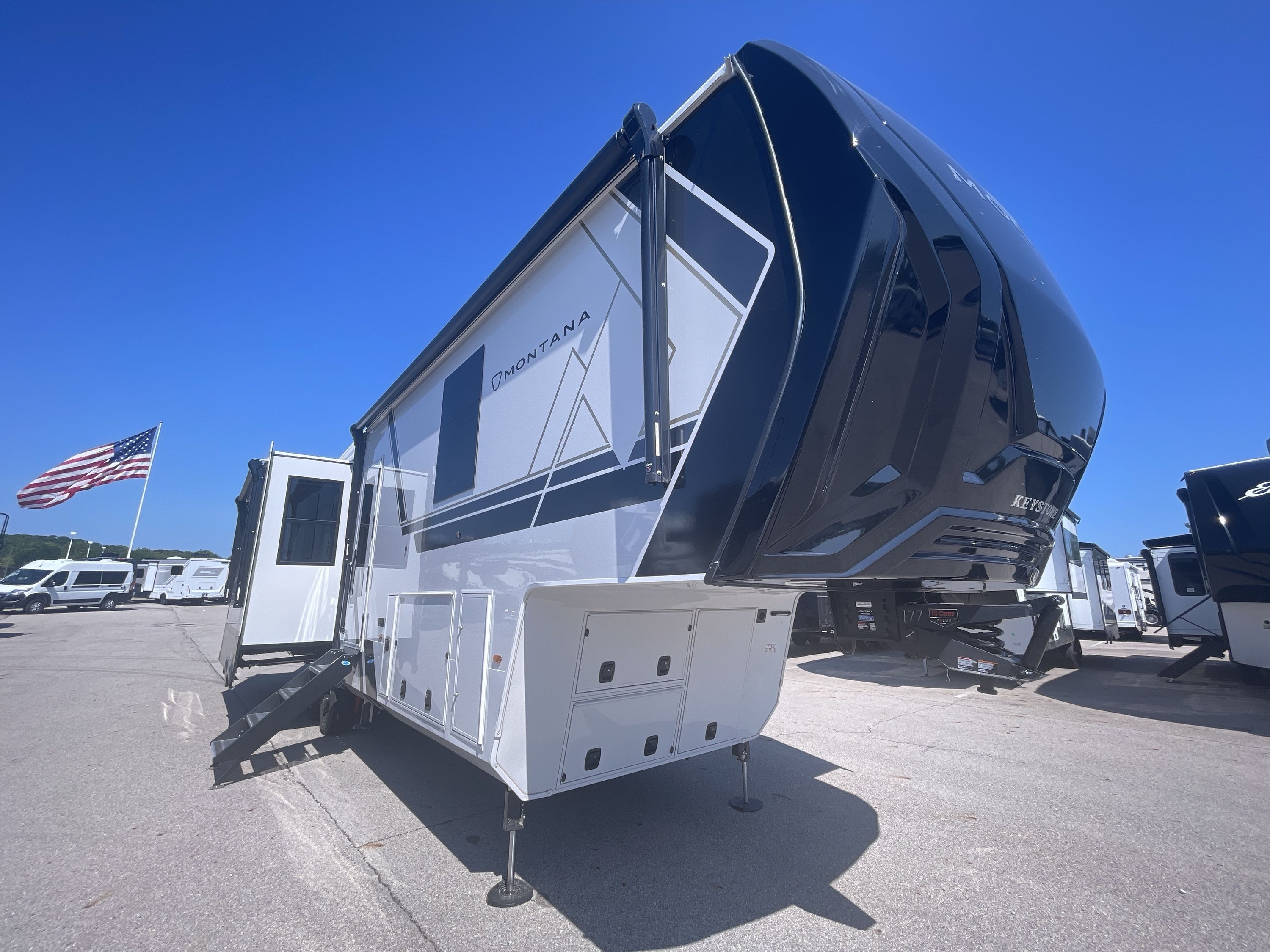 2027 Keystone MONTANA 3100RL in huber heights OH