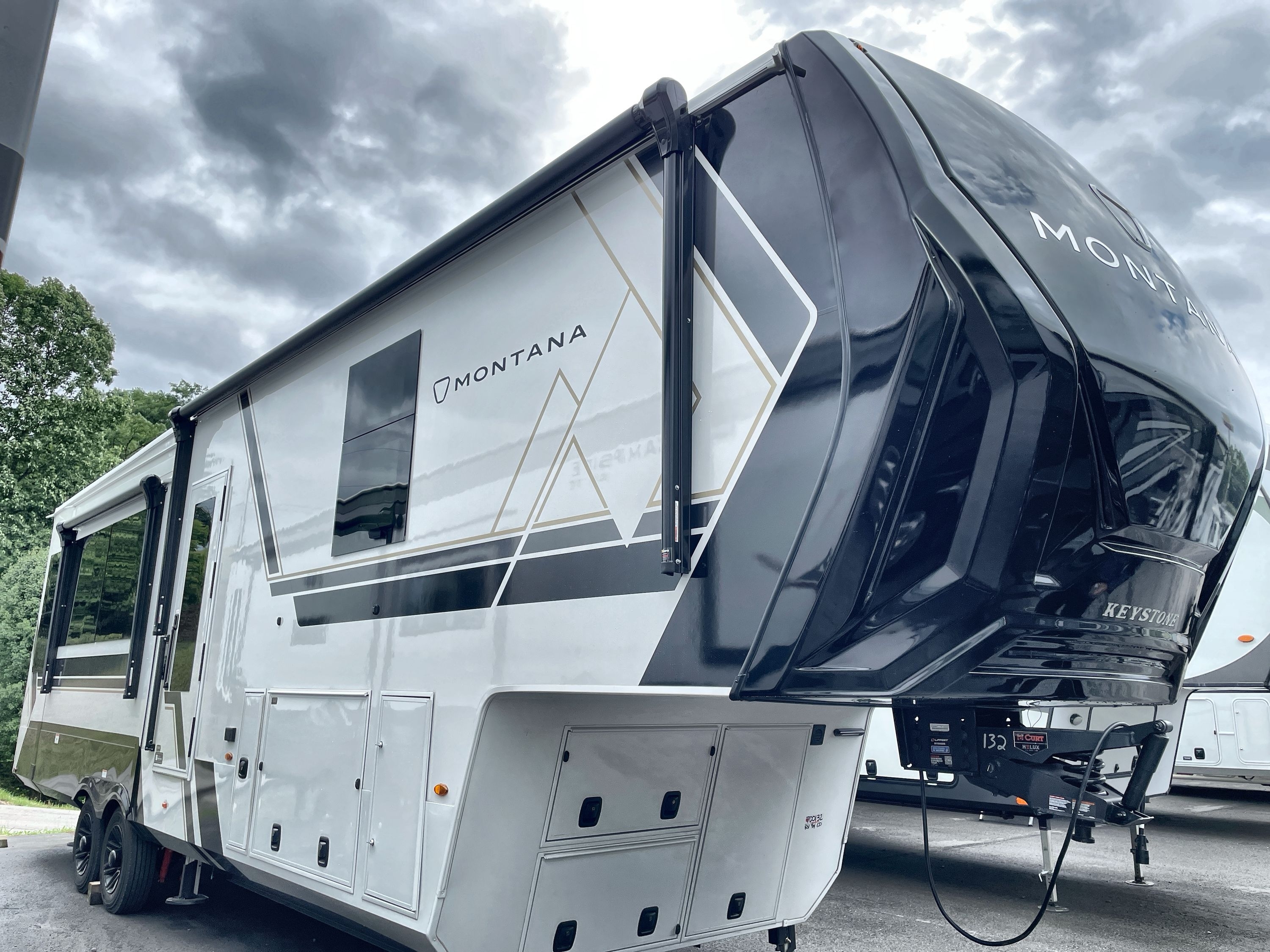 2027 Keystone MONTANA 3100RL in fairmont WV