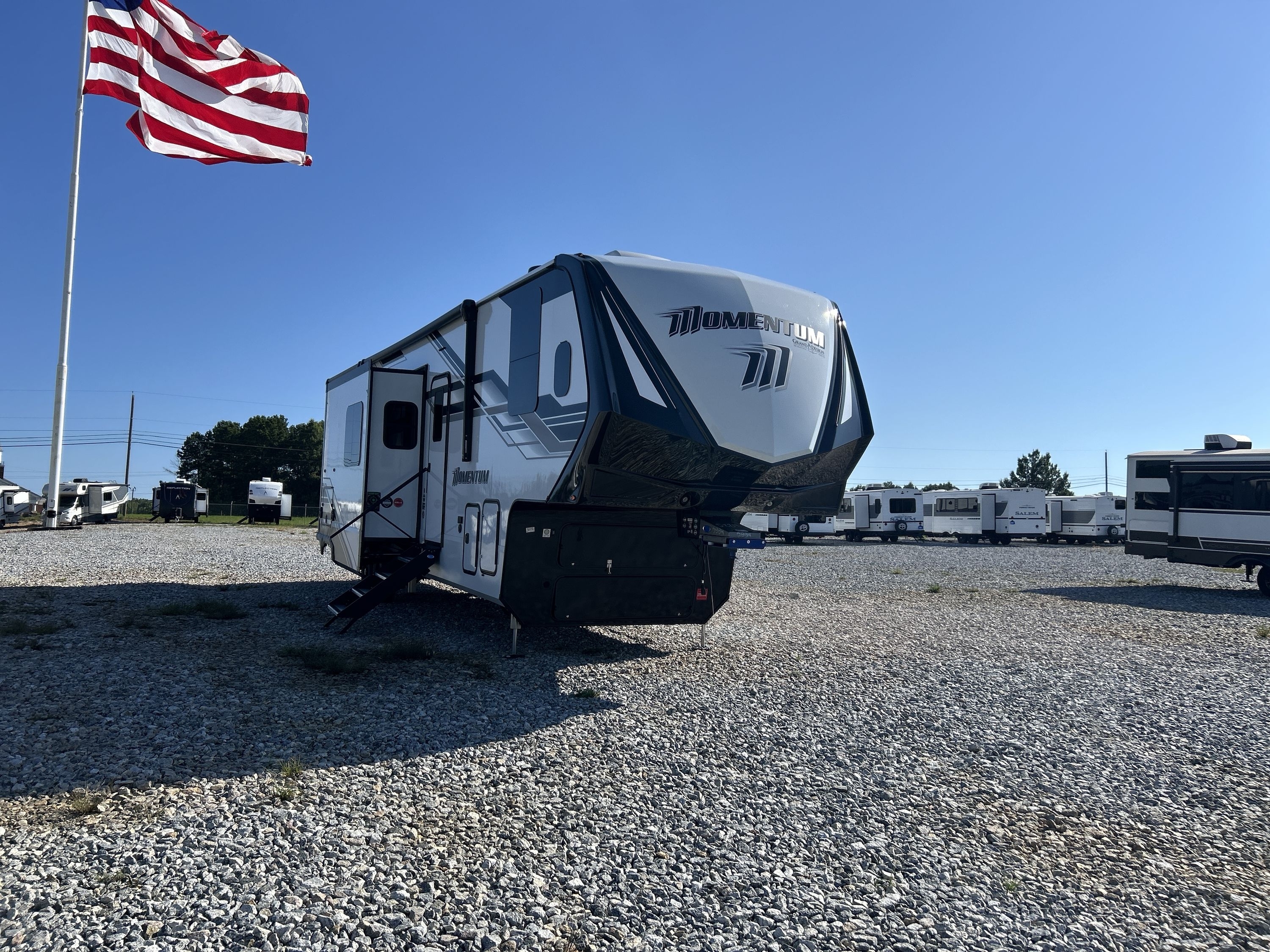 2027 Grand Design MOMENTUM M CLASS 344M in salem AL
