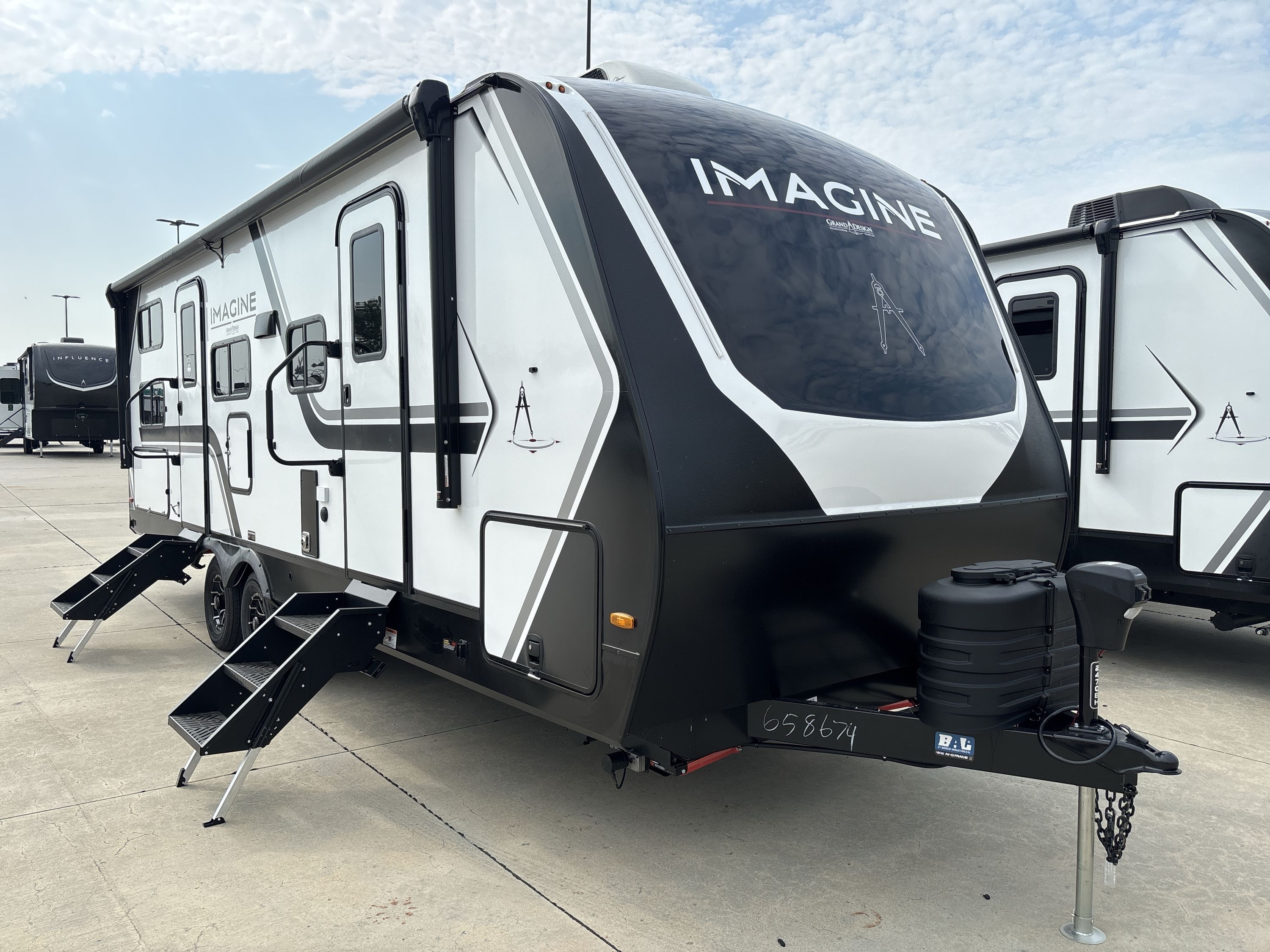 2027 Grand Design IMAGINE 2470BH in council bluffs IA