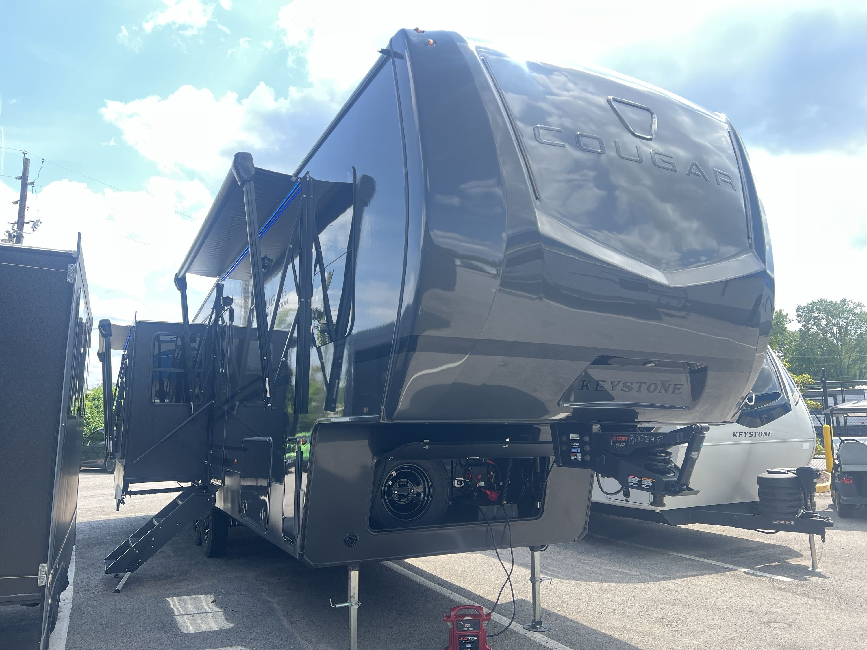 2027 Keystone COUGAR MIDNIGHT EDITION 316RLS in nashville TN