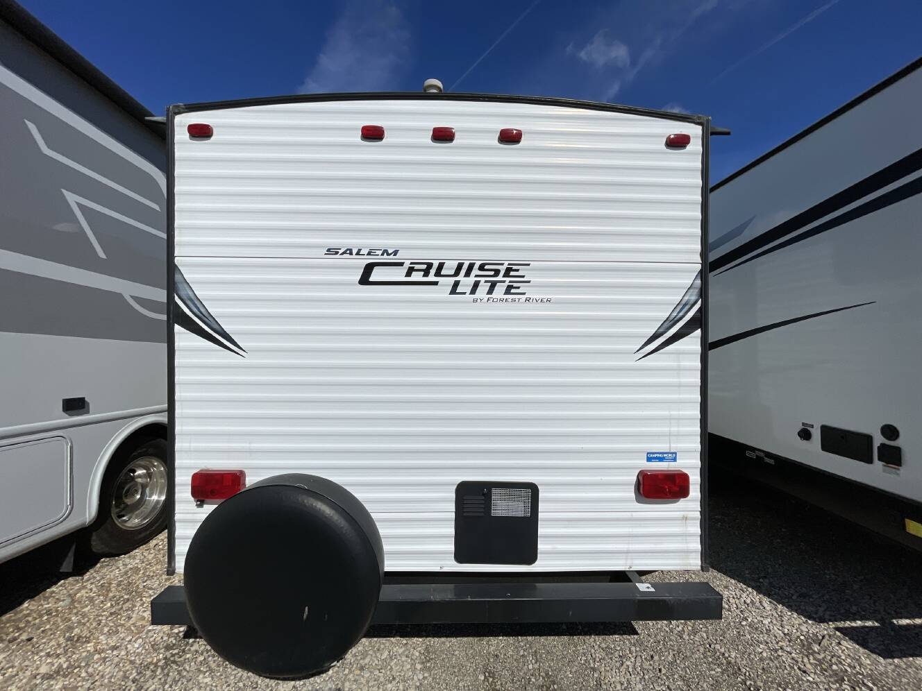 A photo of this 2016 Forest River SALEM CRUISE LITE 261BHXL