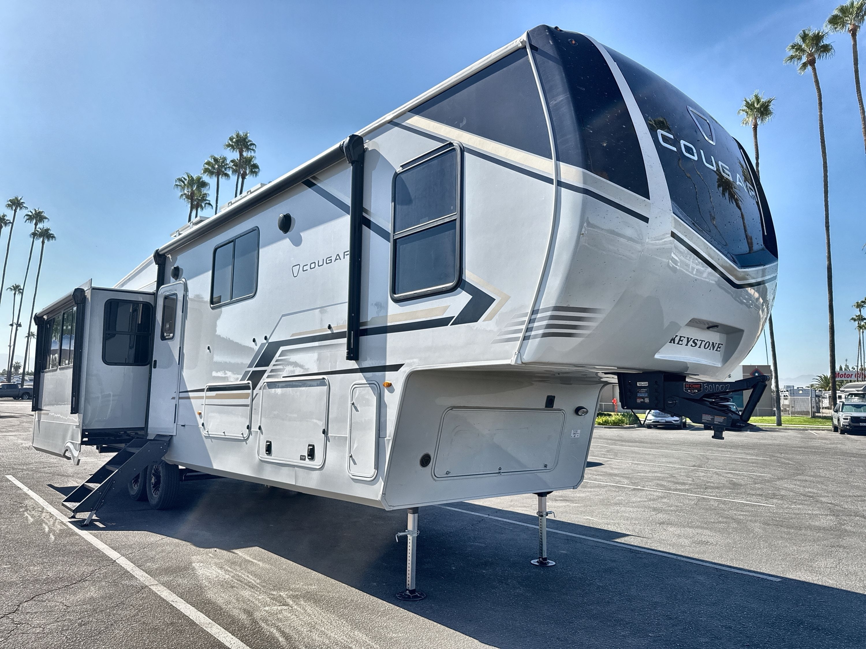 2027 Keystone COUGAR 360MBI in bakersfield CA