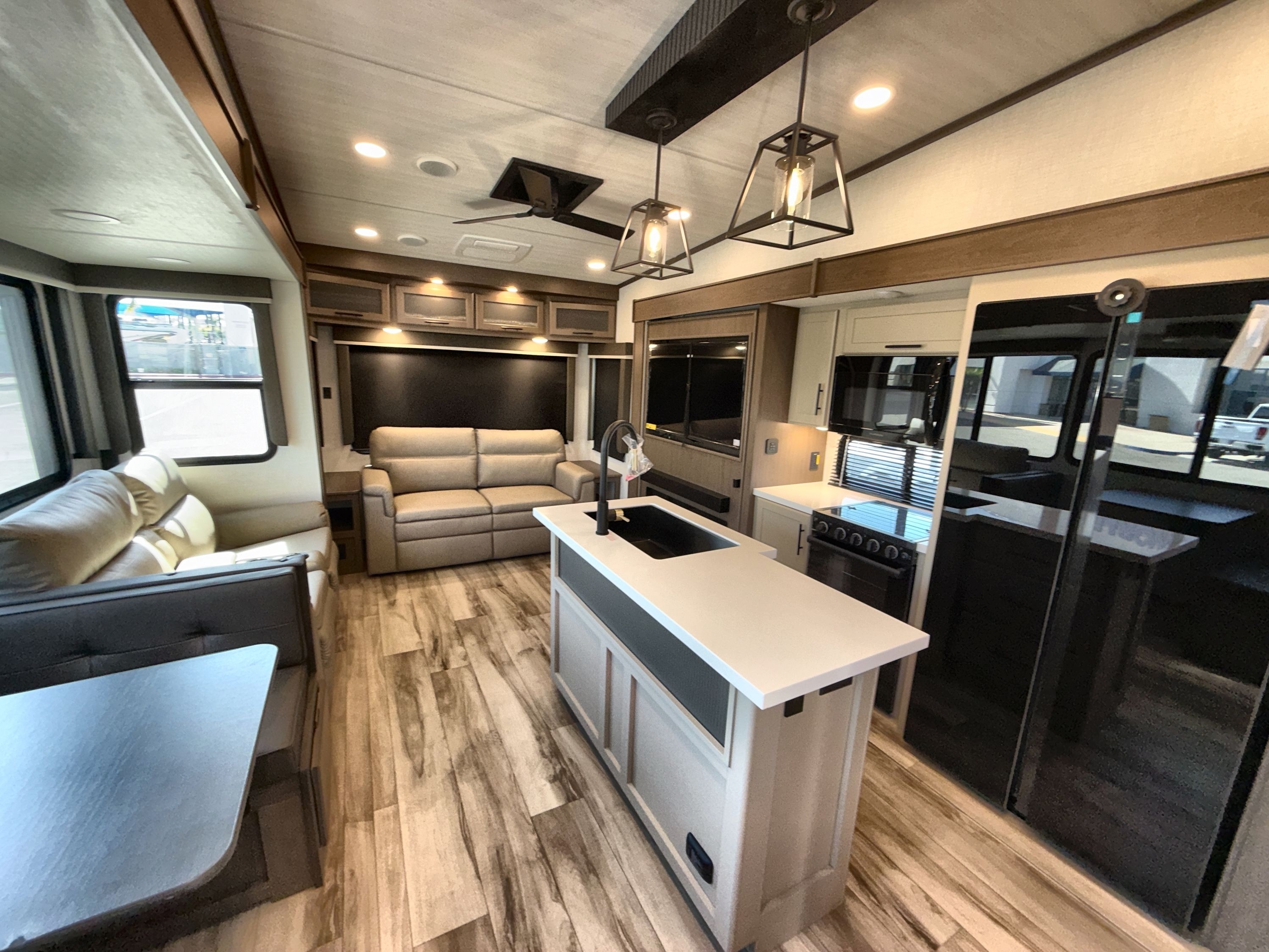 2027 Keystone COUGAR 360MBI in bakersfield CA