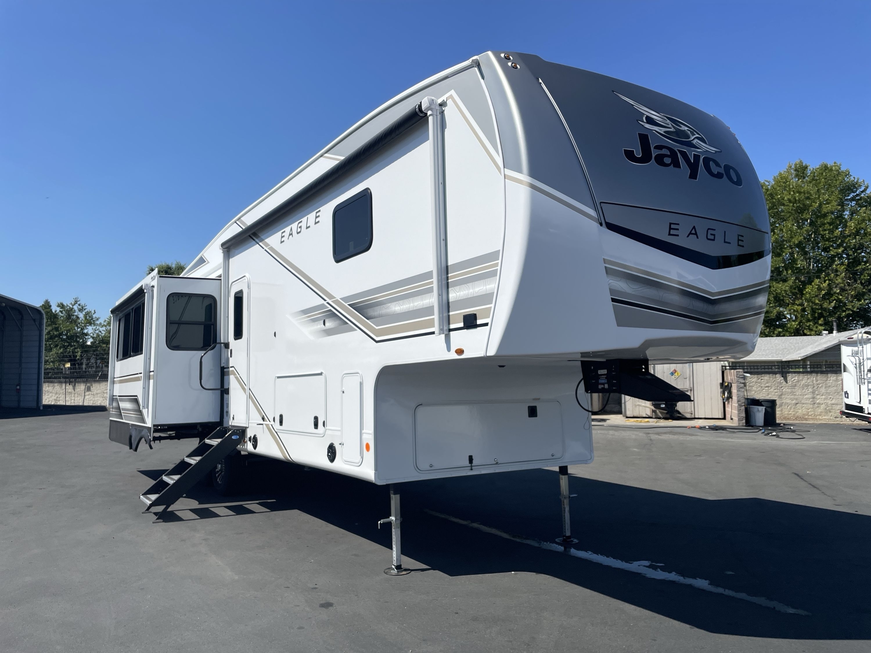 2027 Jayco EAGLE 321RSTS in anderson CA