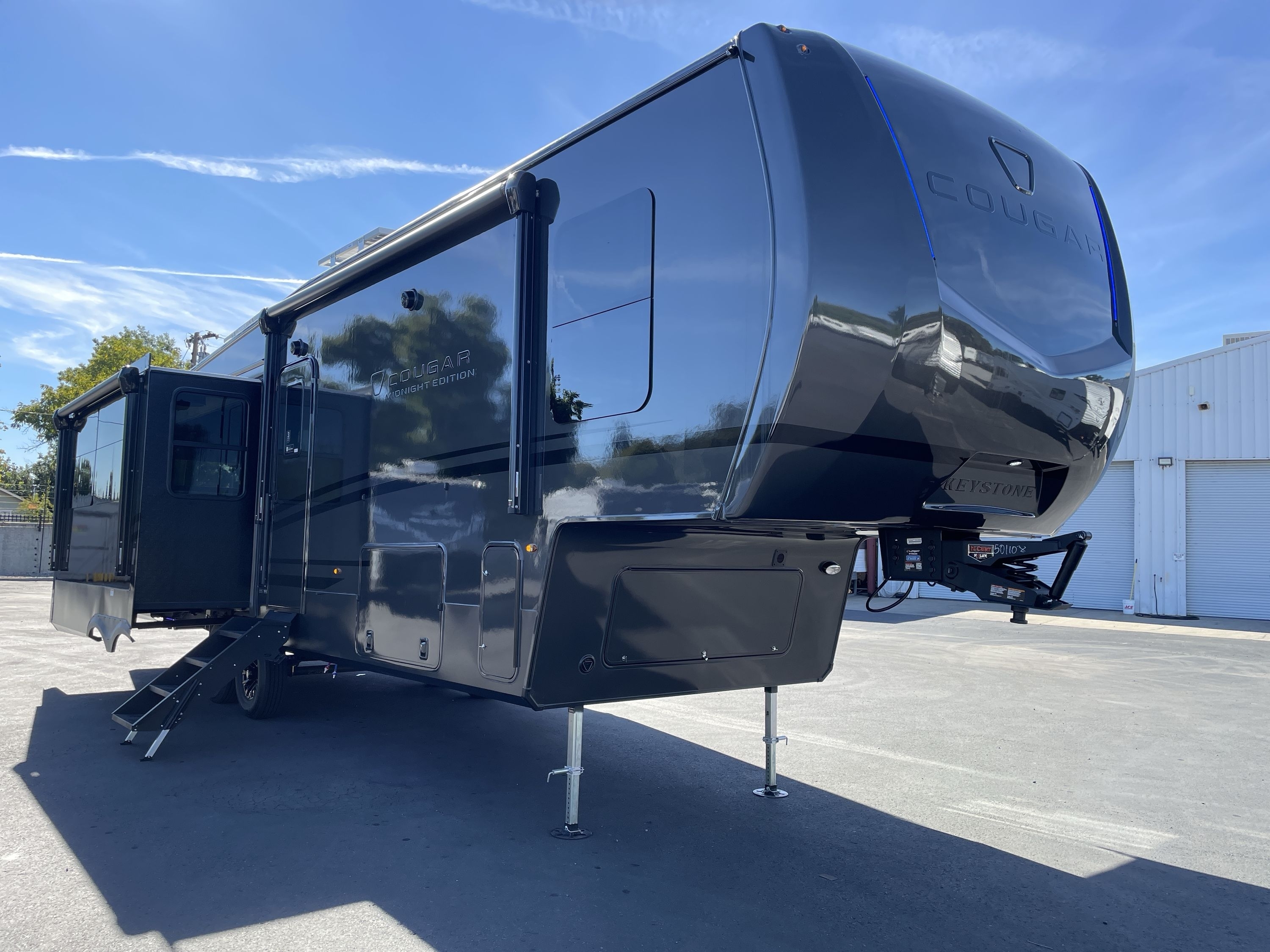 2027 Keystone COUGAR MIDNIGHT EDITION 316RLS in anderson CA
