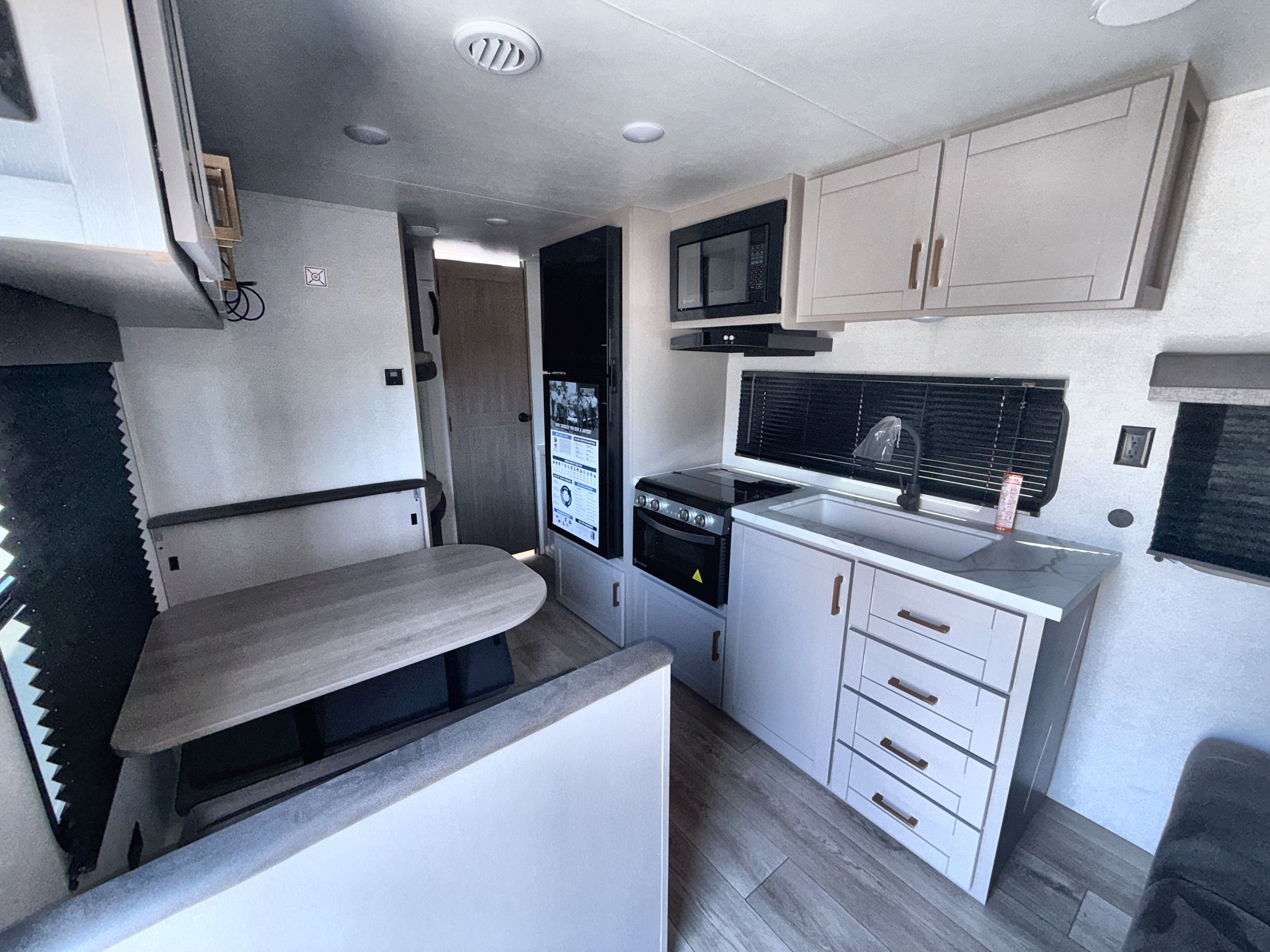 2027 Jayco JAY FLIGHT 260BHW in bakersfield CA