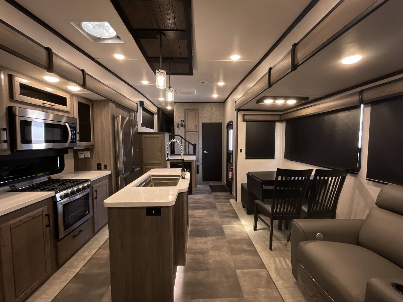 A photo of this 2023 Crossroads CAMEO 3701RL