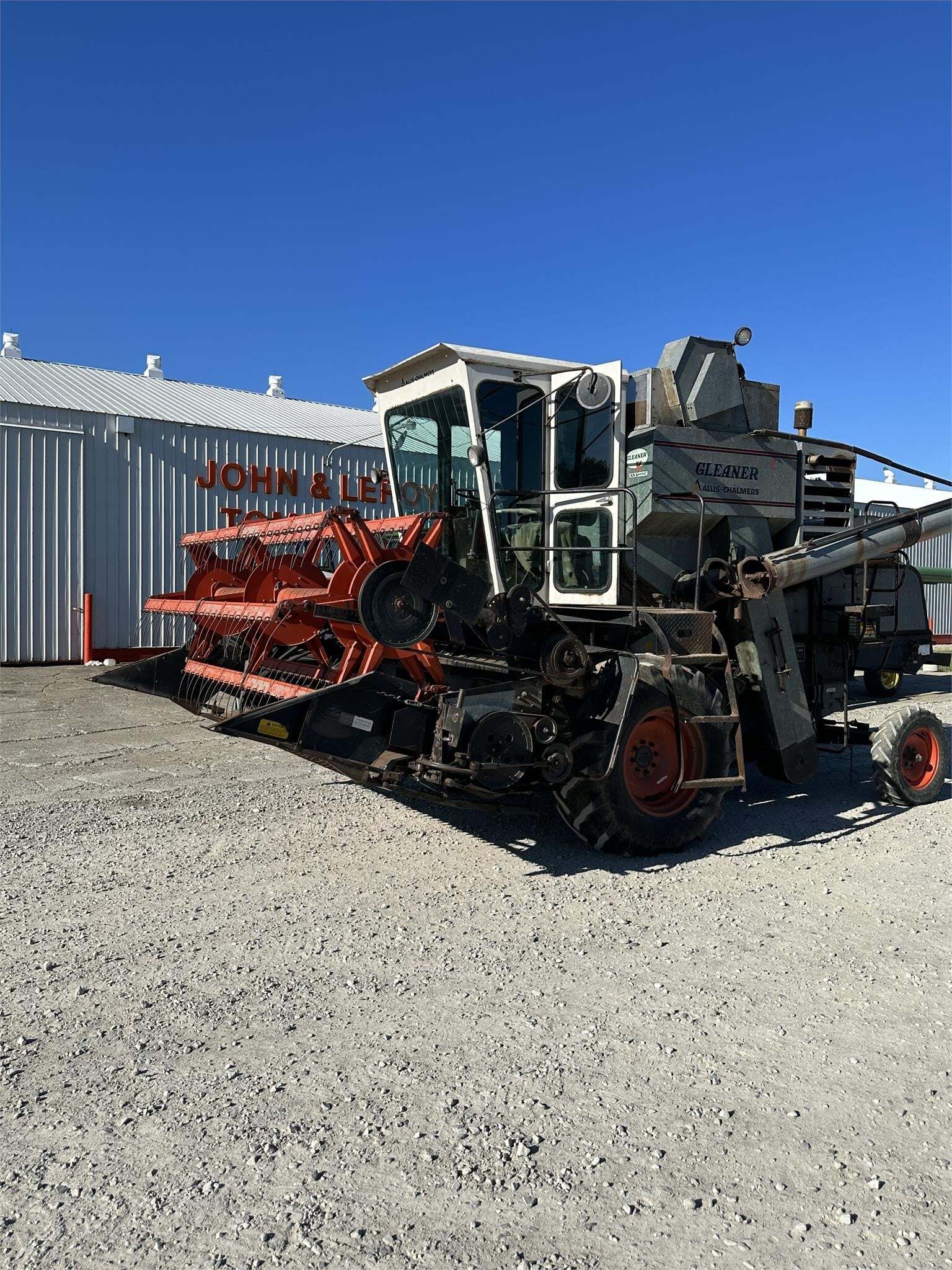 1975 GLEANER K in Marlette, MI