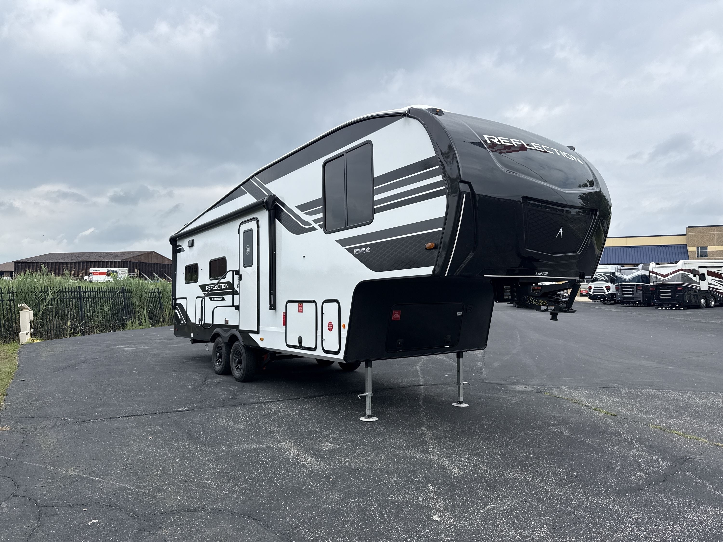 2027 Grand Design REFLECTION 150 SERIES 270BN in sturtevant WI