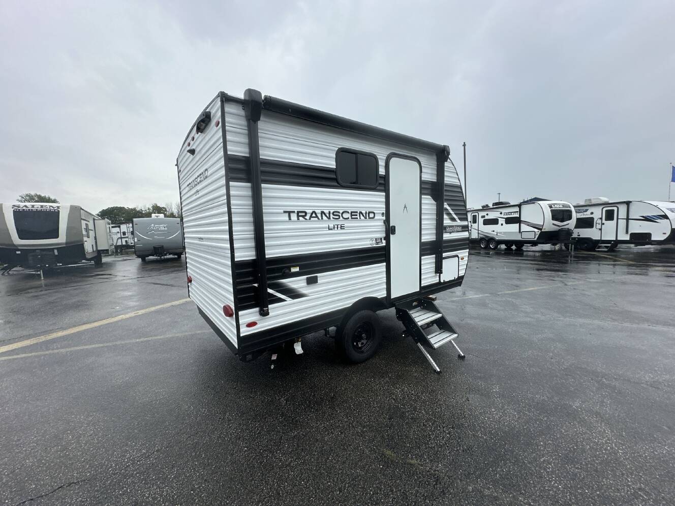 A photo of this 2027 Grand Design TRANSCEND LITE 121RBL