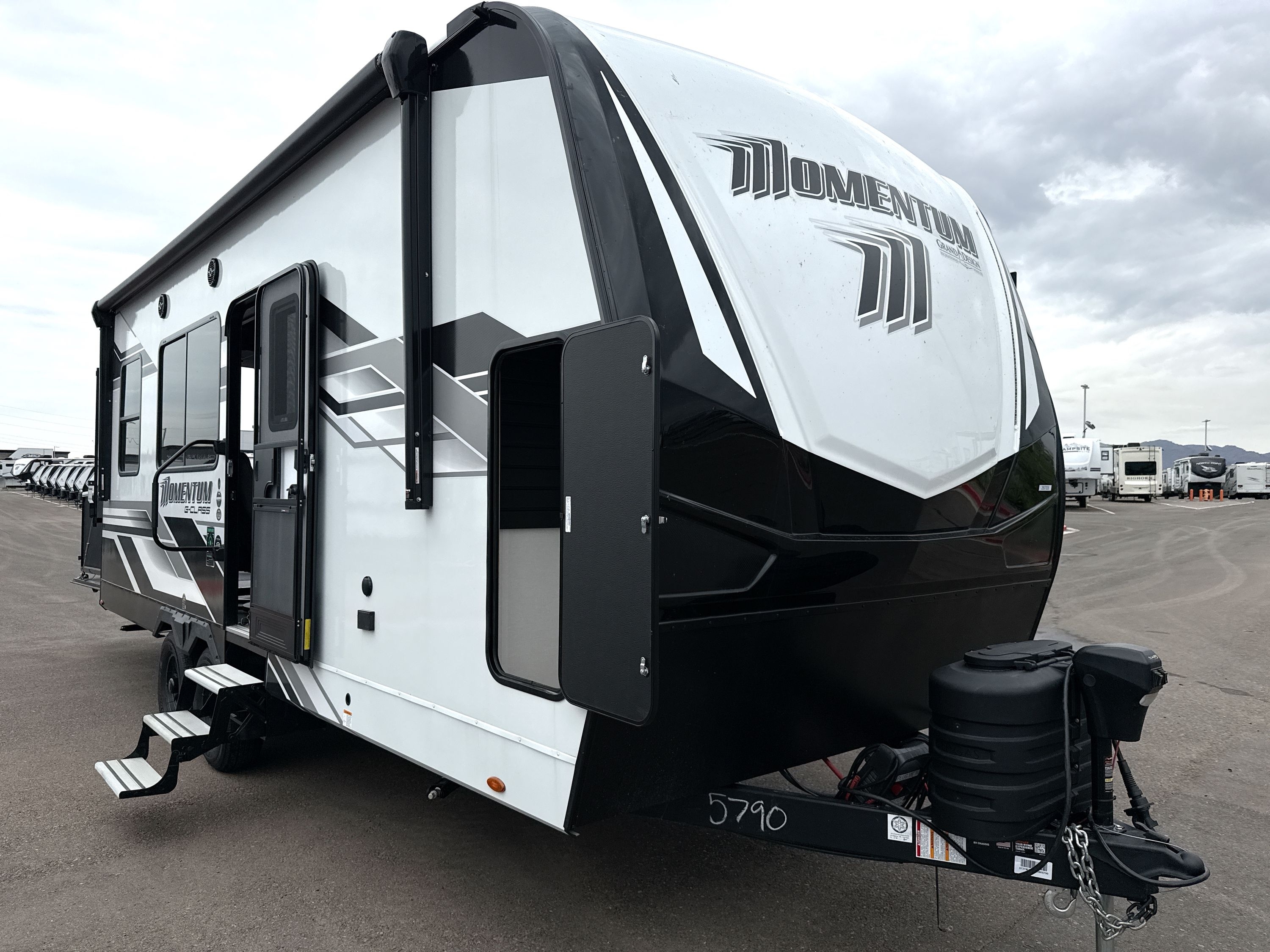 2027 Grand Design MOMENTUM G CLASS 21G in surprise AZ