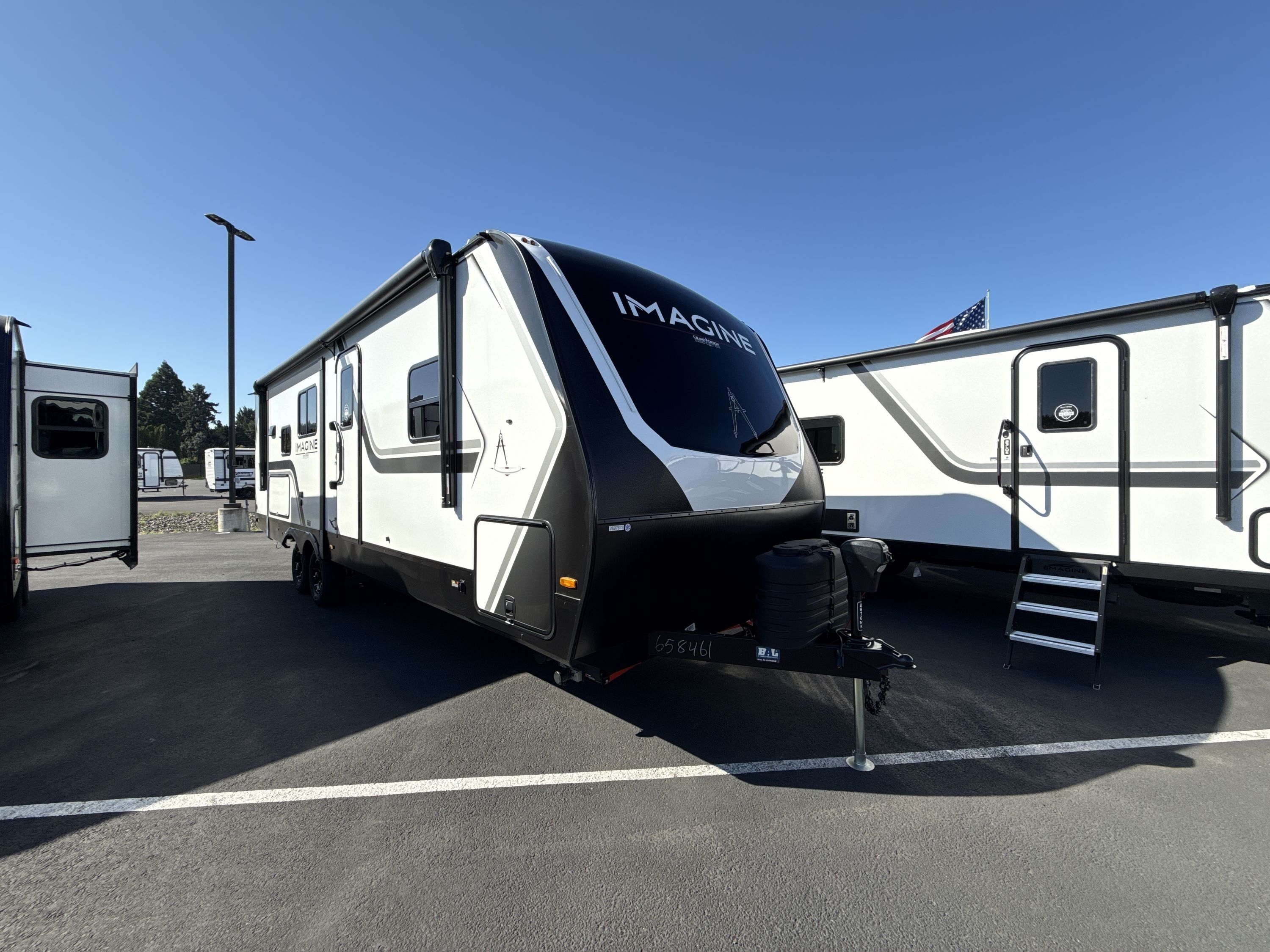 2027 Grand Design IMAGINE 2670MK in woodland WA