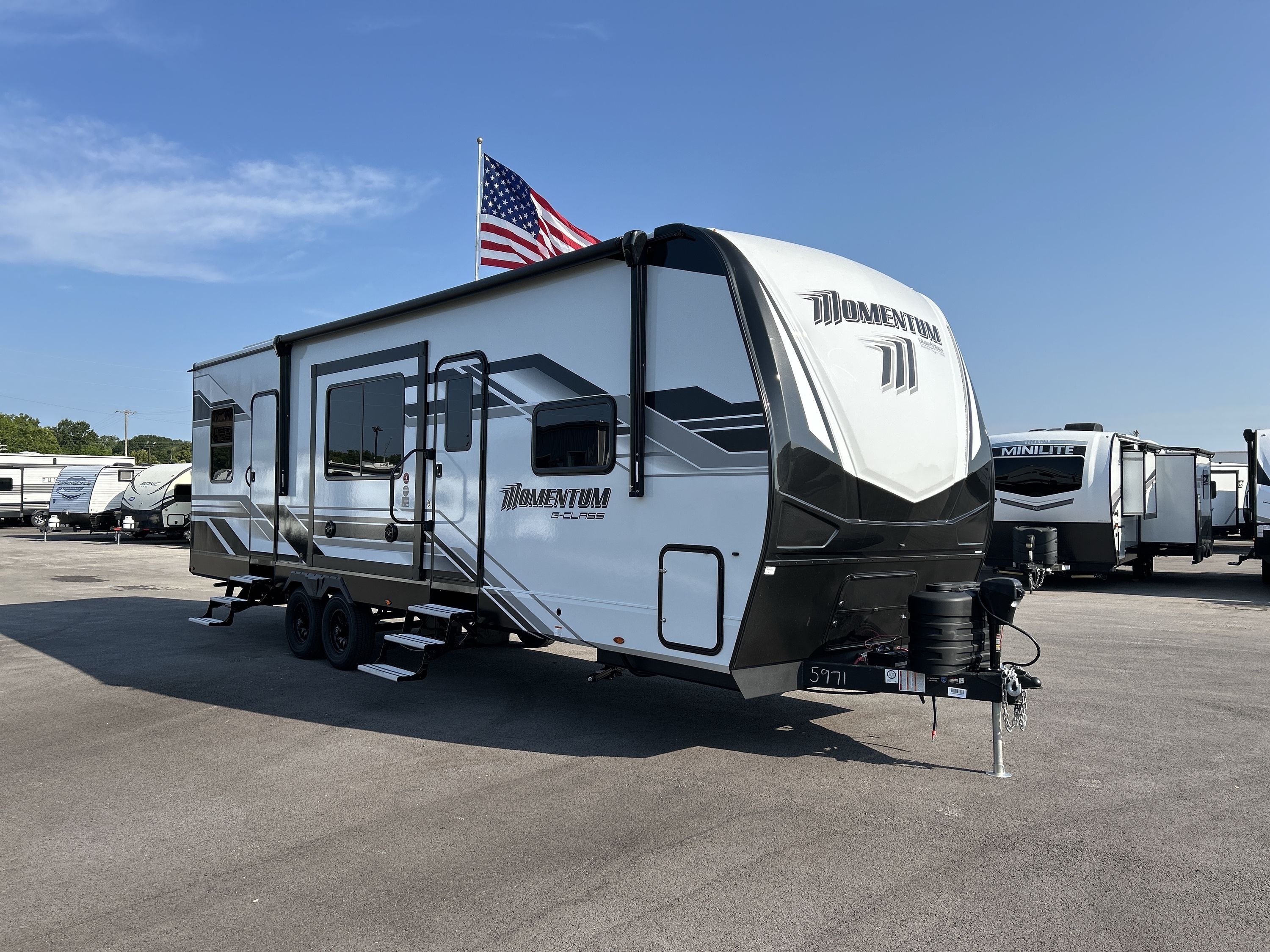 2027 Grand Design MOMENTUM G CLASS 29GS in springfield MO