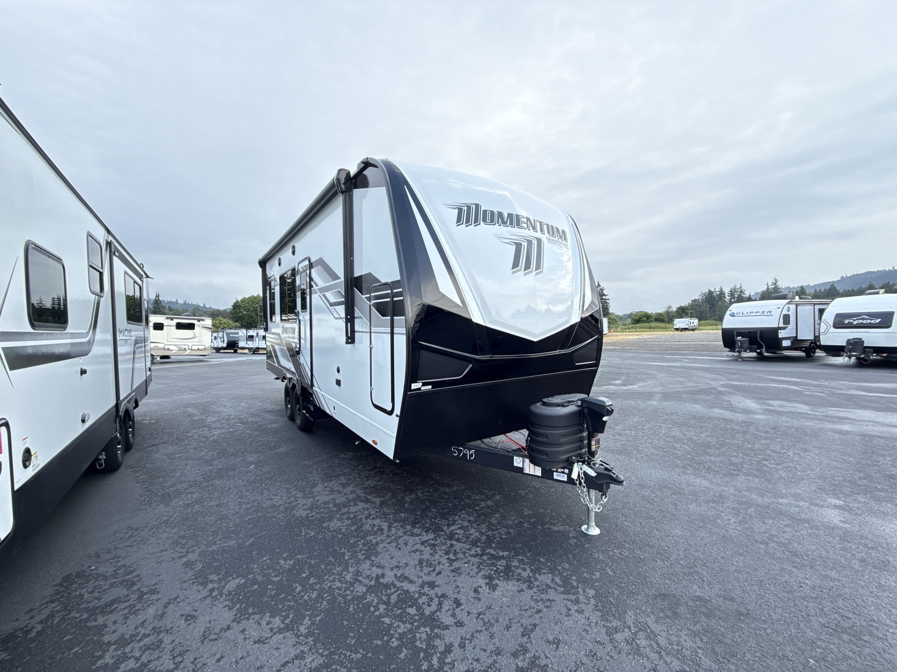 2027 Grand Design MOMENTUM G CLASS 21G in woodland WA