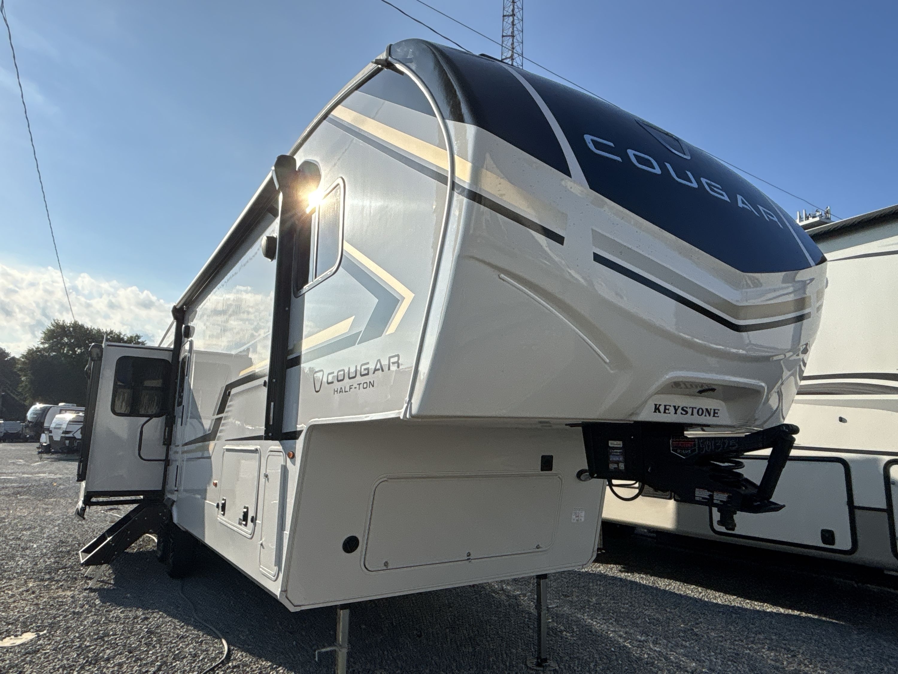 2027 Keystone COUGAR 29MBD in hope mills NC
