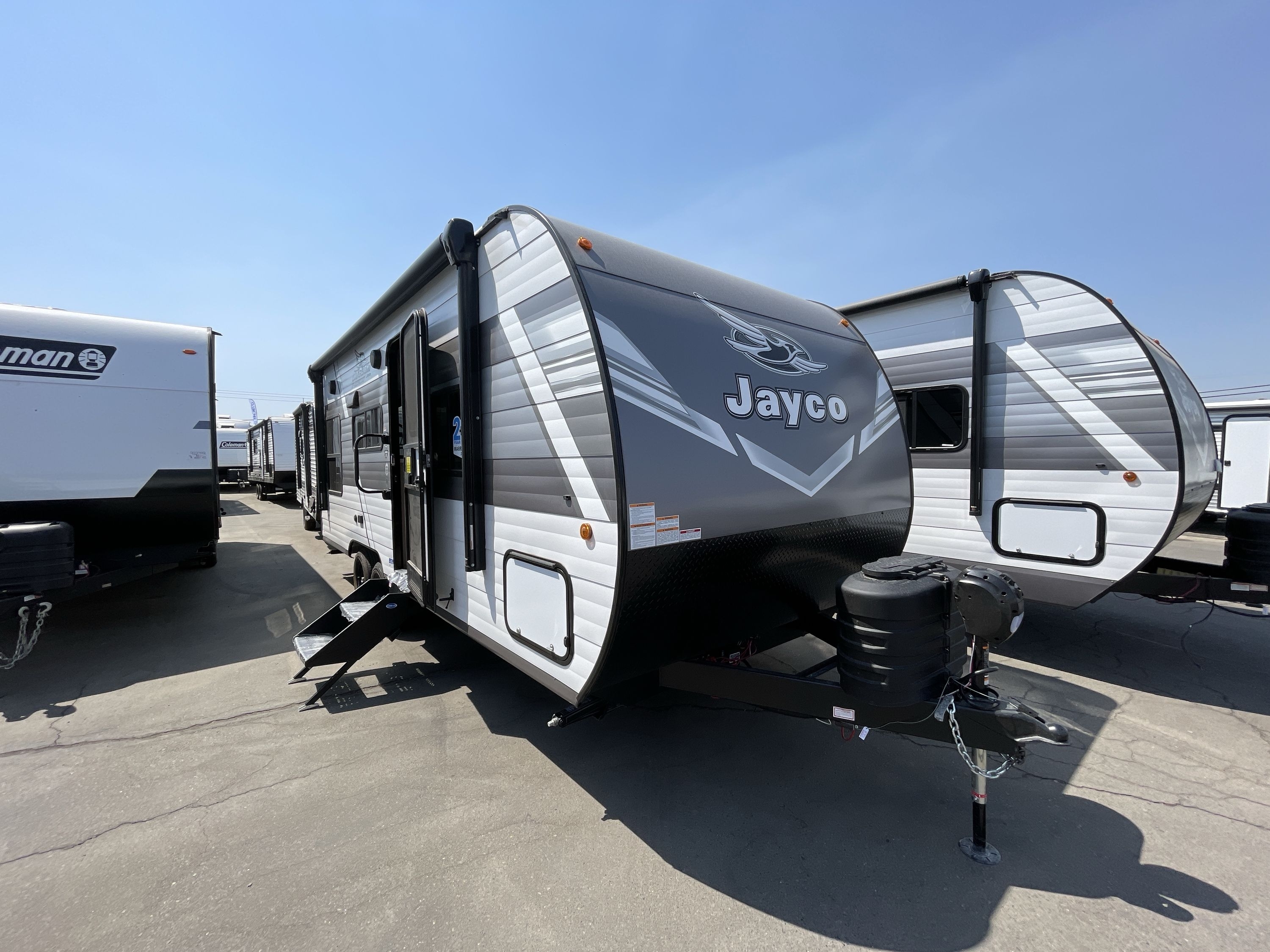 2027 Jayco JAY FLIGHT 210QBW in fresno CA