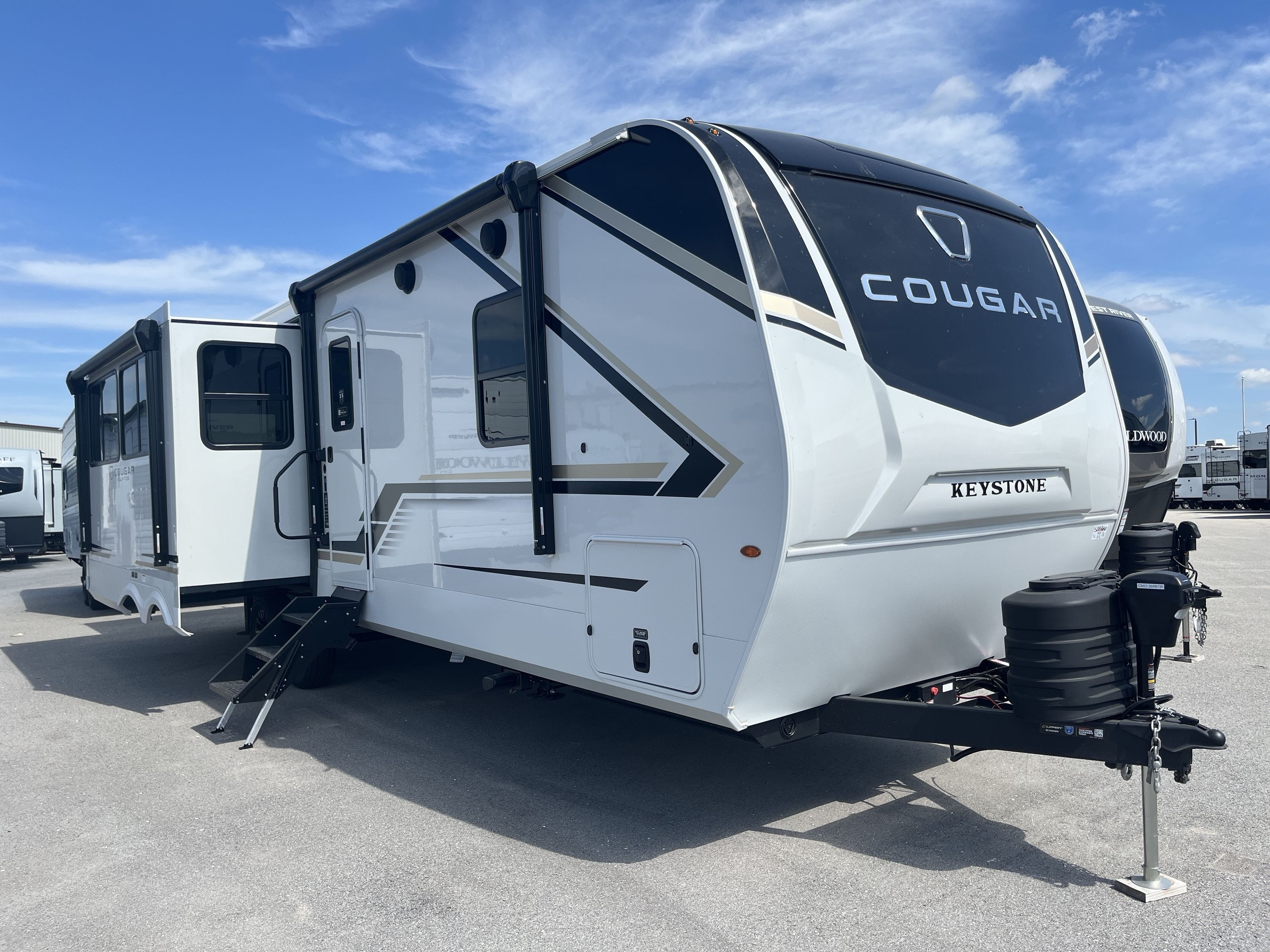 2027 Keystone COUGAR 29RLP in columbia MO