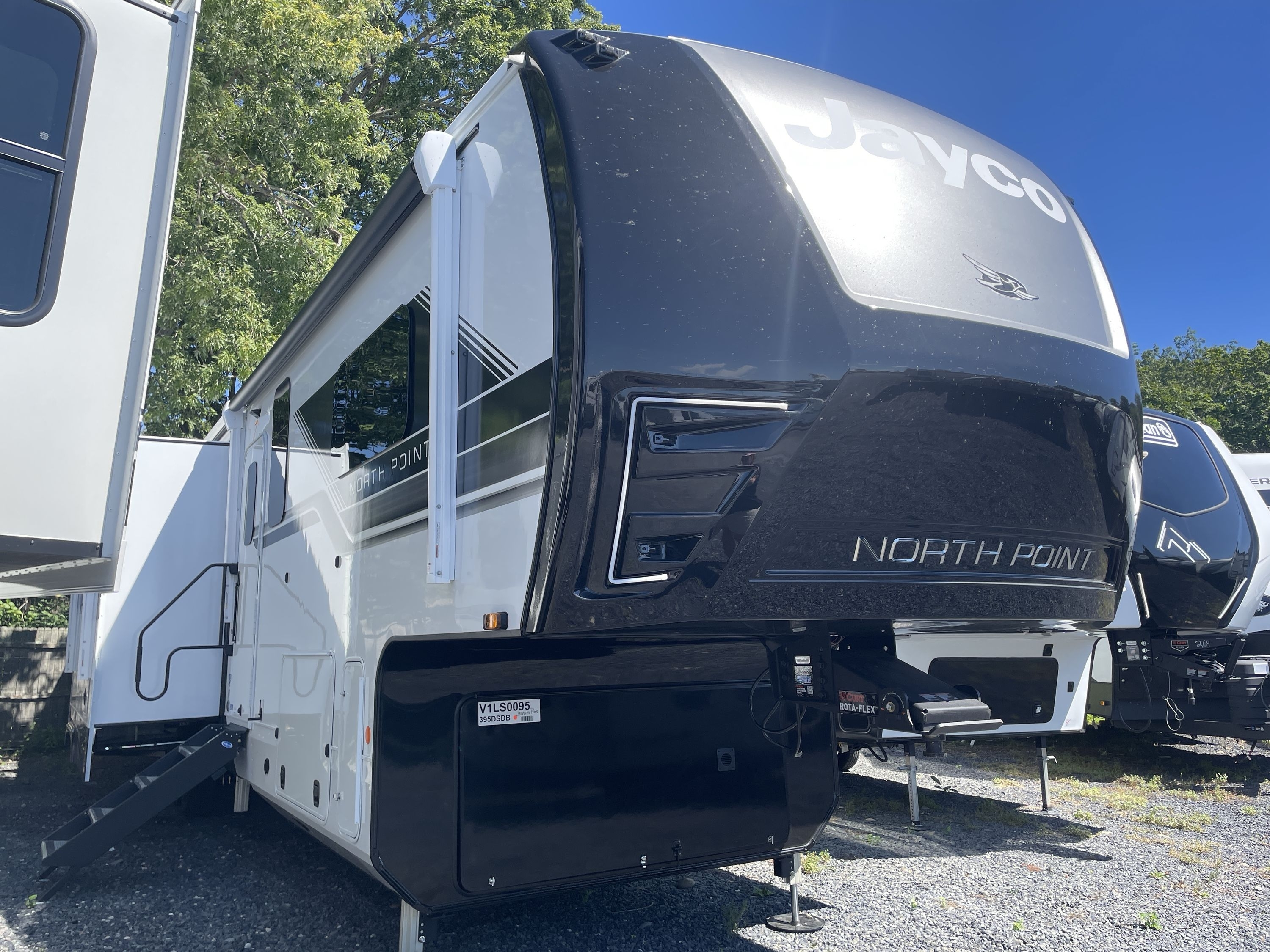 2027 Jayco NORTH POINT 395DSDB in lakewood NJ